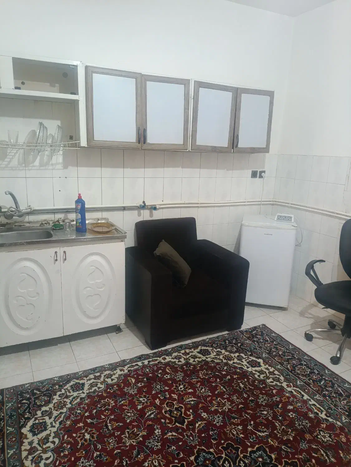 مبل همراه 4 عدد جلو مبلی|مبلمان خانگی و میز عسلی|مهاباد (آذربایجان غربی), |دیوار