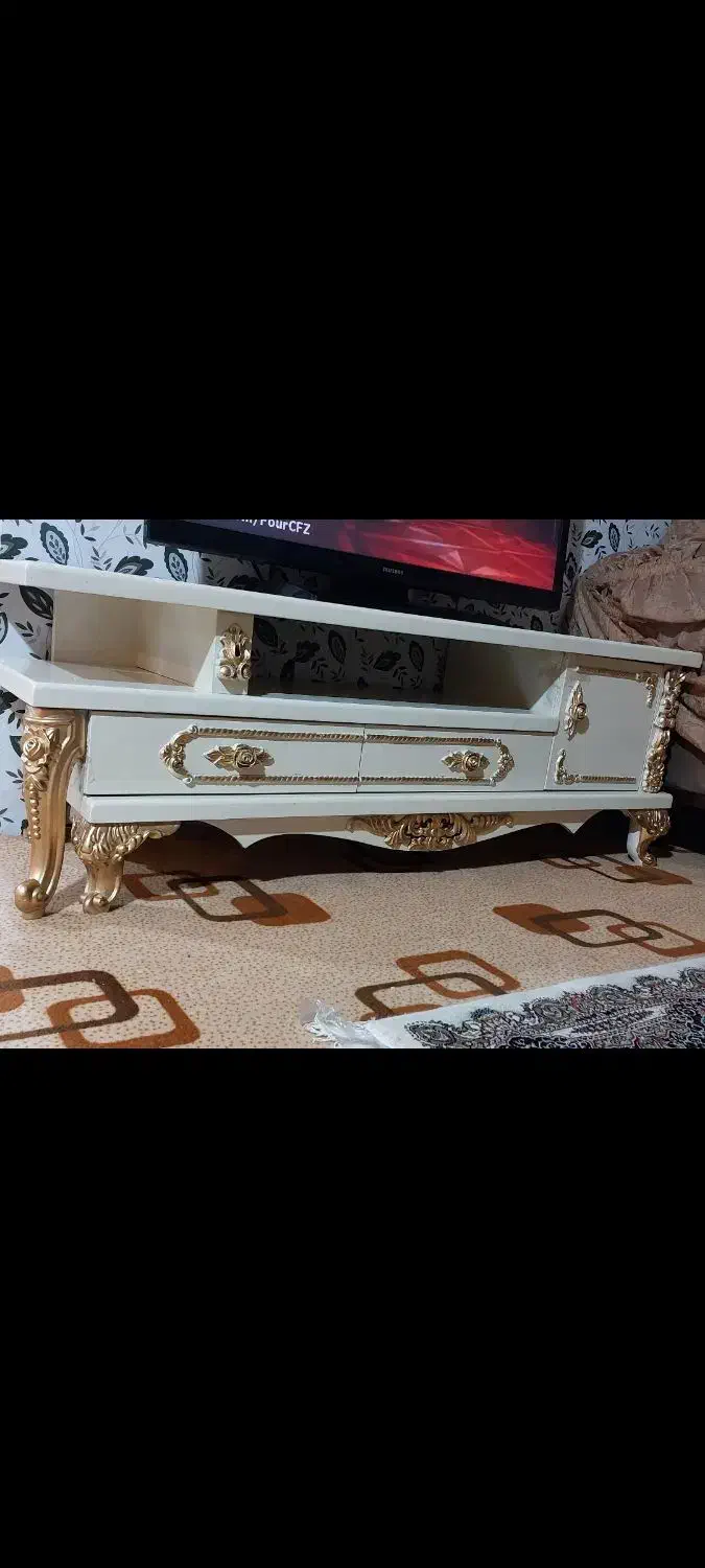 میز تی وی. جاکفشی|میز تلویزیون|دوگنبدان, |دیوار