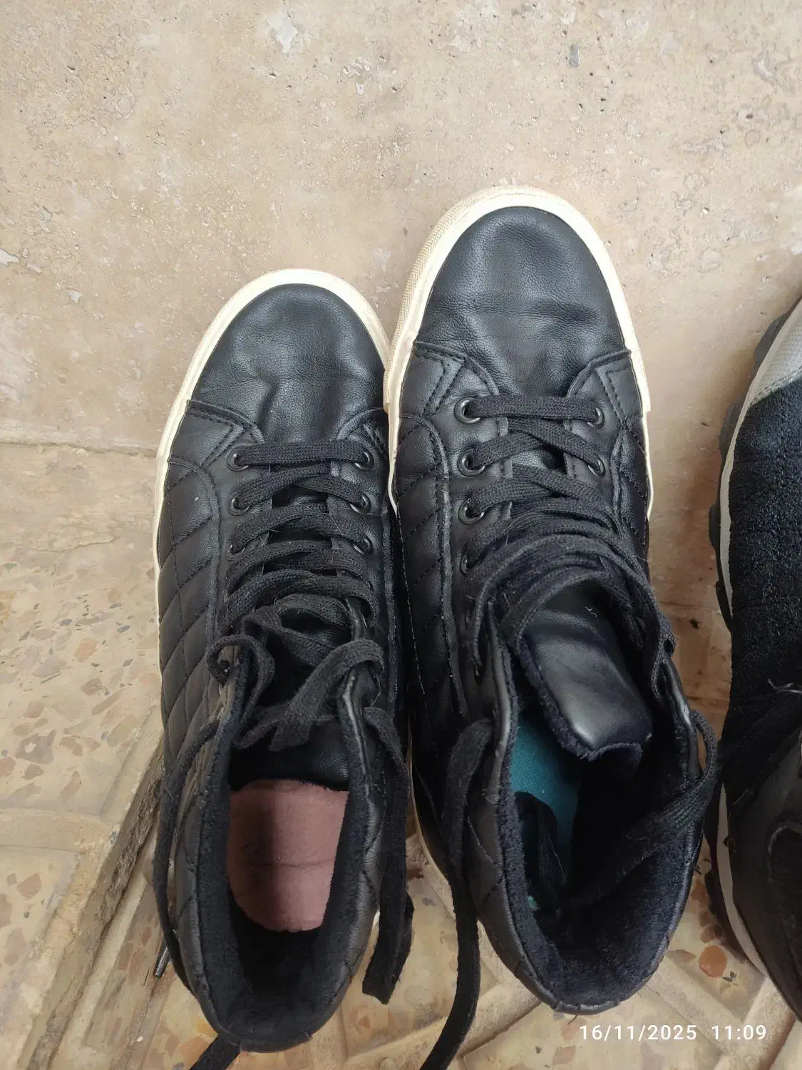 کفش نیم پوت ساقدار اورجینال|کیف، کفش، کمربند|میانه, |دیوار