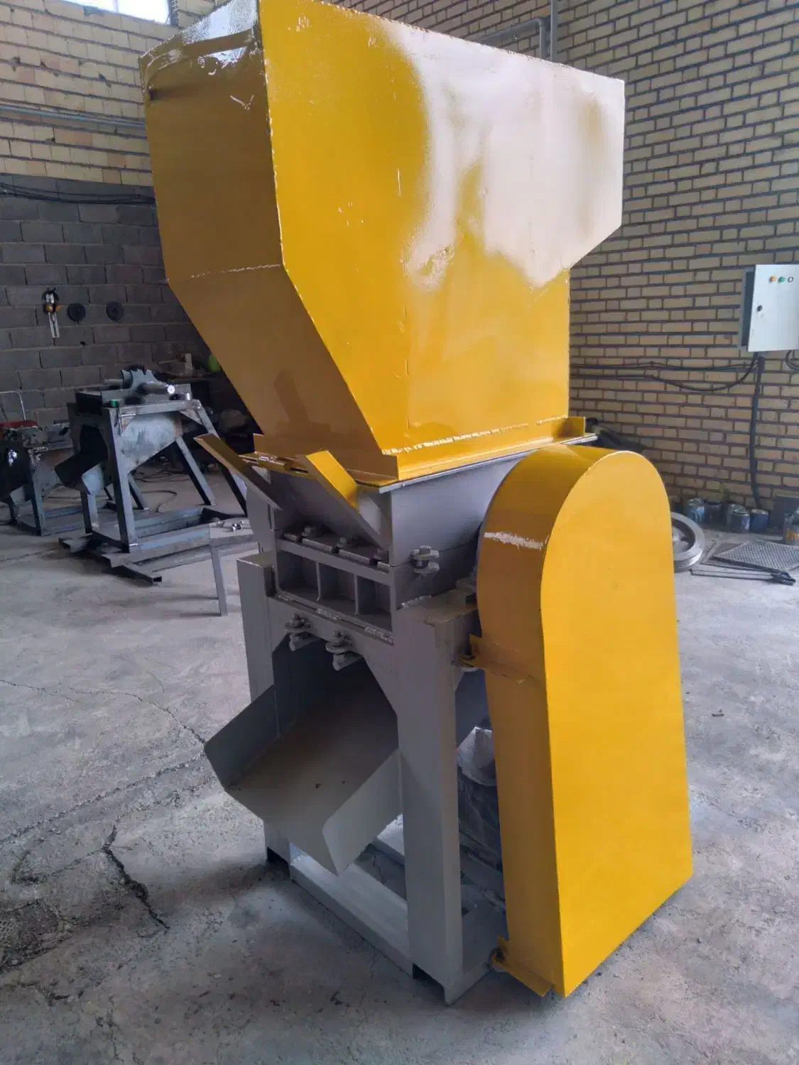 دستگاه آسیاب خردکن پلاستیک دهانه 40 60 سبد نایلون|ماشین‌آلات صنعتی|تهران, بازار|دیوار