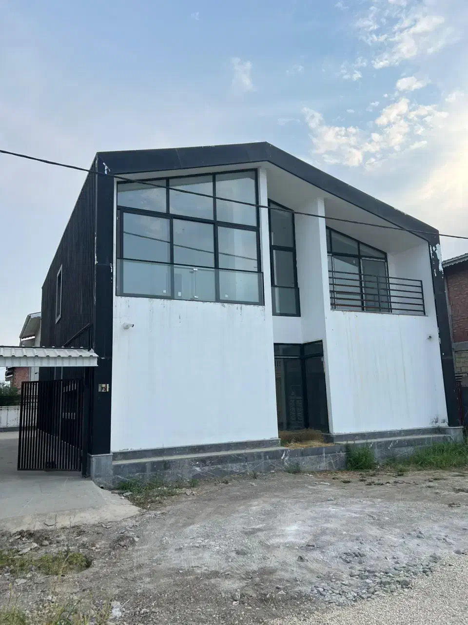 خاص ترین نمای حاجیان/مرکز تخصصی معاملات حاجیان|فروش خانه و ویلا|آستارا, |دیوار