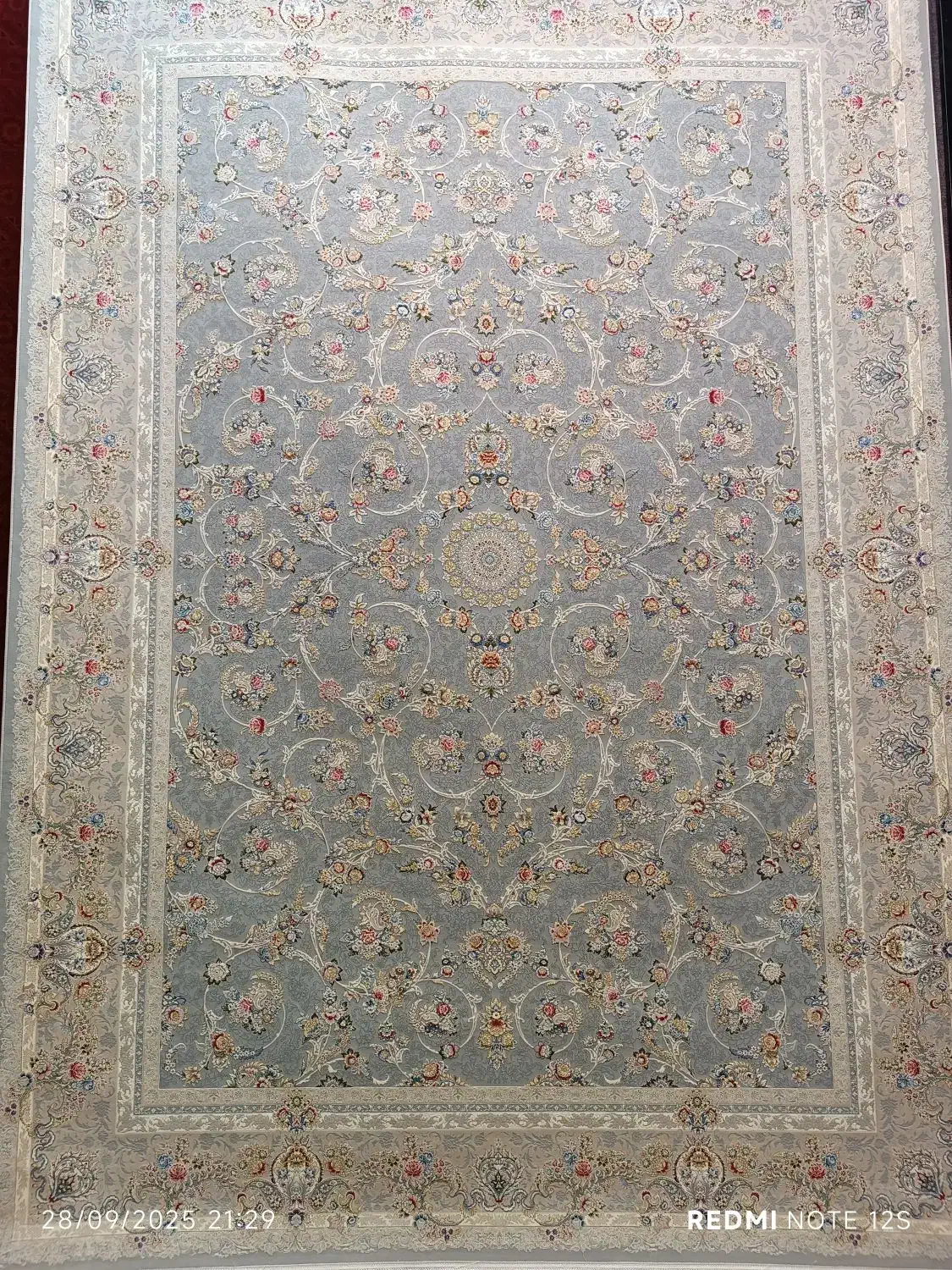 انواع فرش 1200شانه 9متری اصل با 60ماه ضمانت|فرش|مشهد, چهارباغ|دیوار