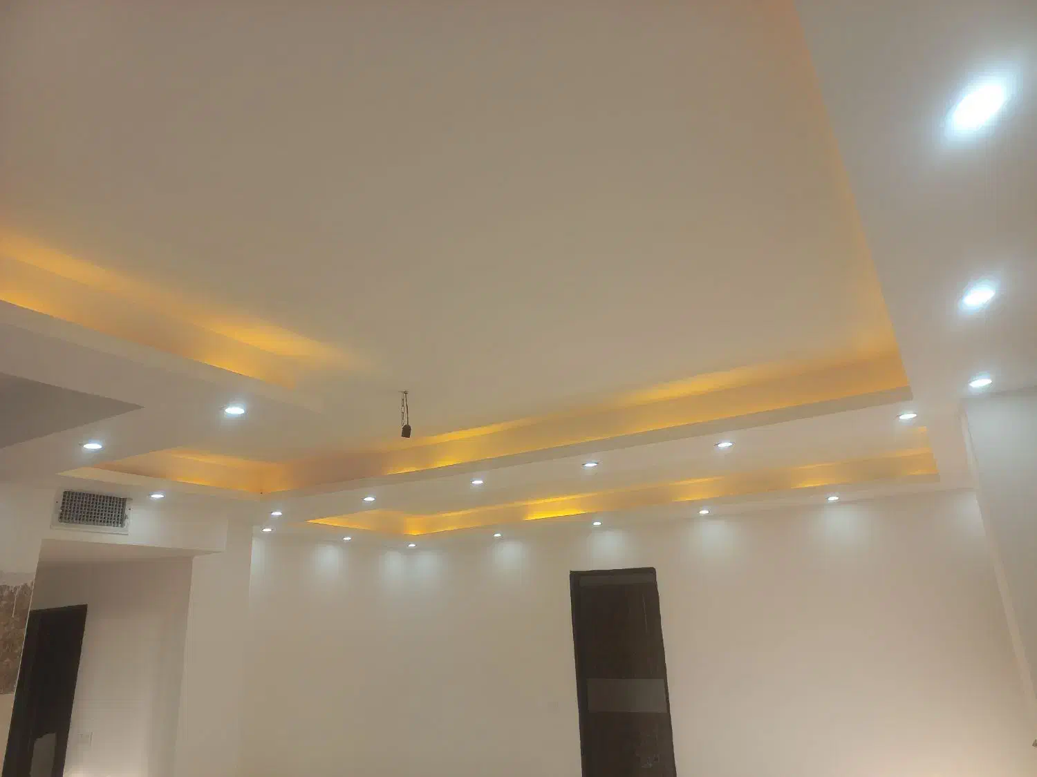 سلام وقت بخیر  به همکار نیازمندیم نقاش ساختمان|استخدام معماری، عمران و ساختمانی|هشتگرد, شهرک ولیعصر (مصلی)|دیوار