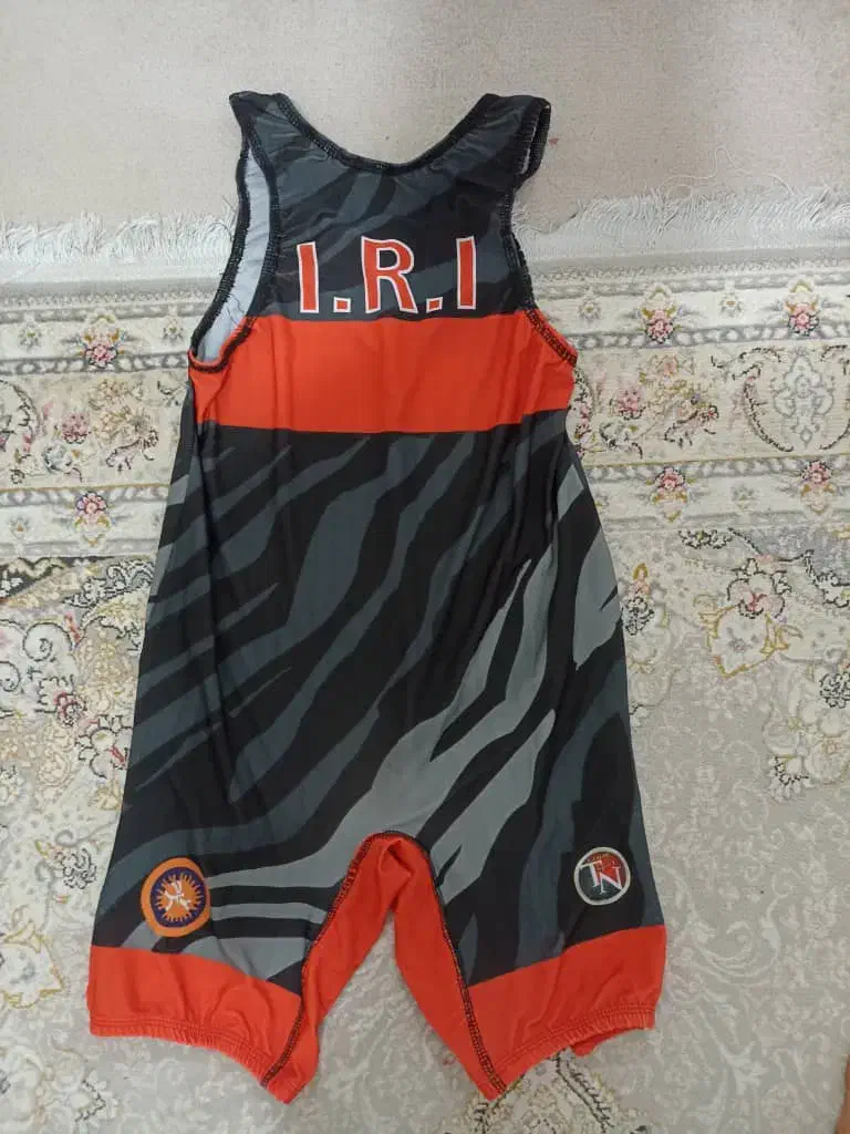 کفش کشتی و دوبنده|تجهیزات ورزشی|فردیس, سرحد آباد|دیوار