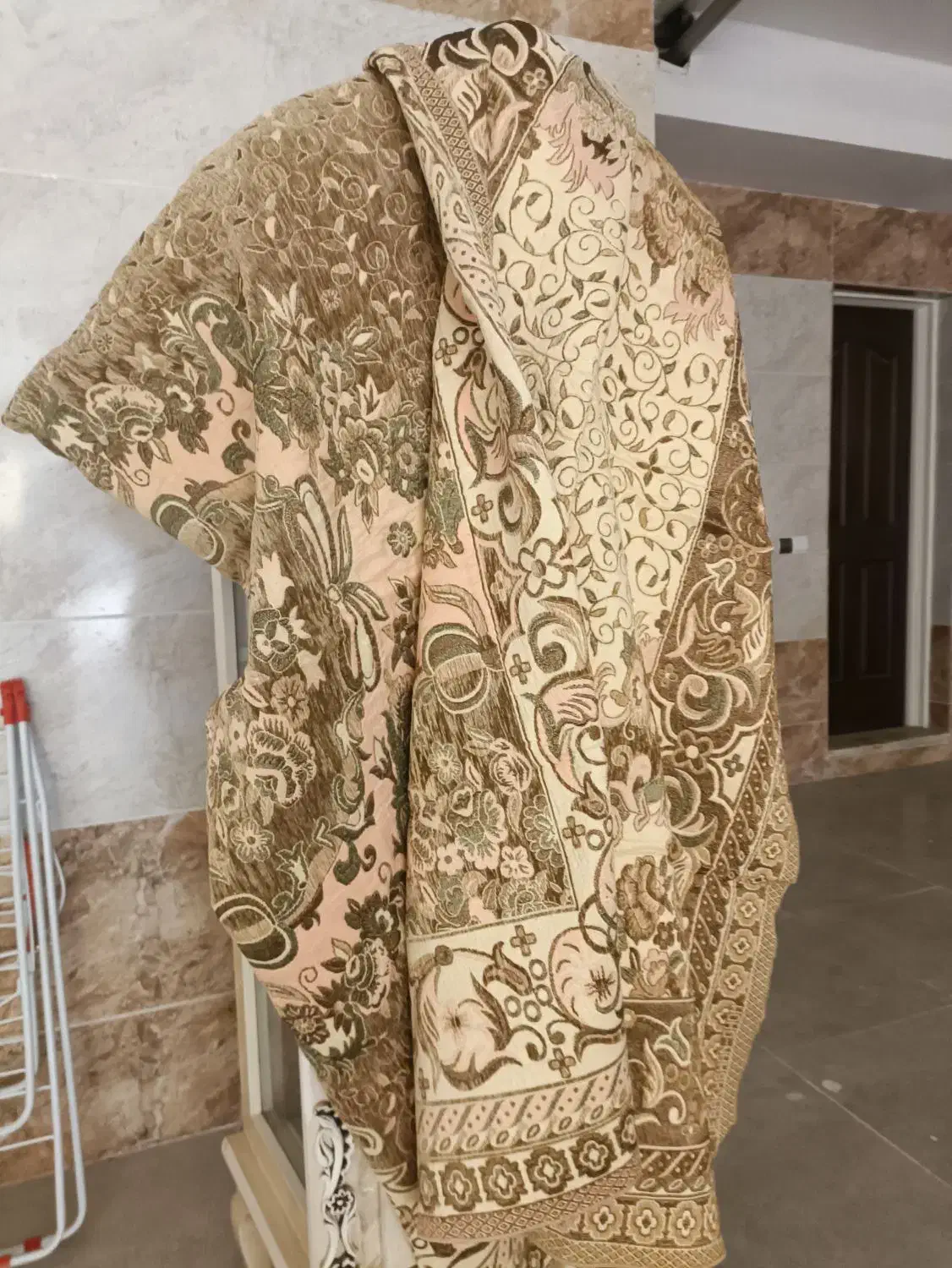 روفرشی|روفرشی|اردبیل, |دیوار