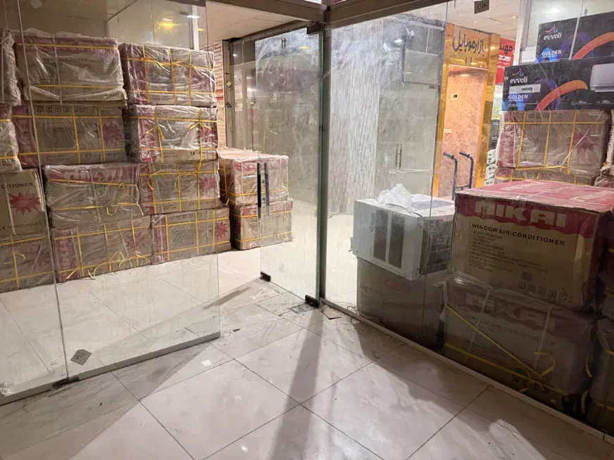 مغازه پاساژ|اجارهٔ مغازه و غرفه|میناب, |دیوار