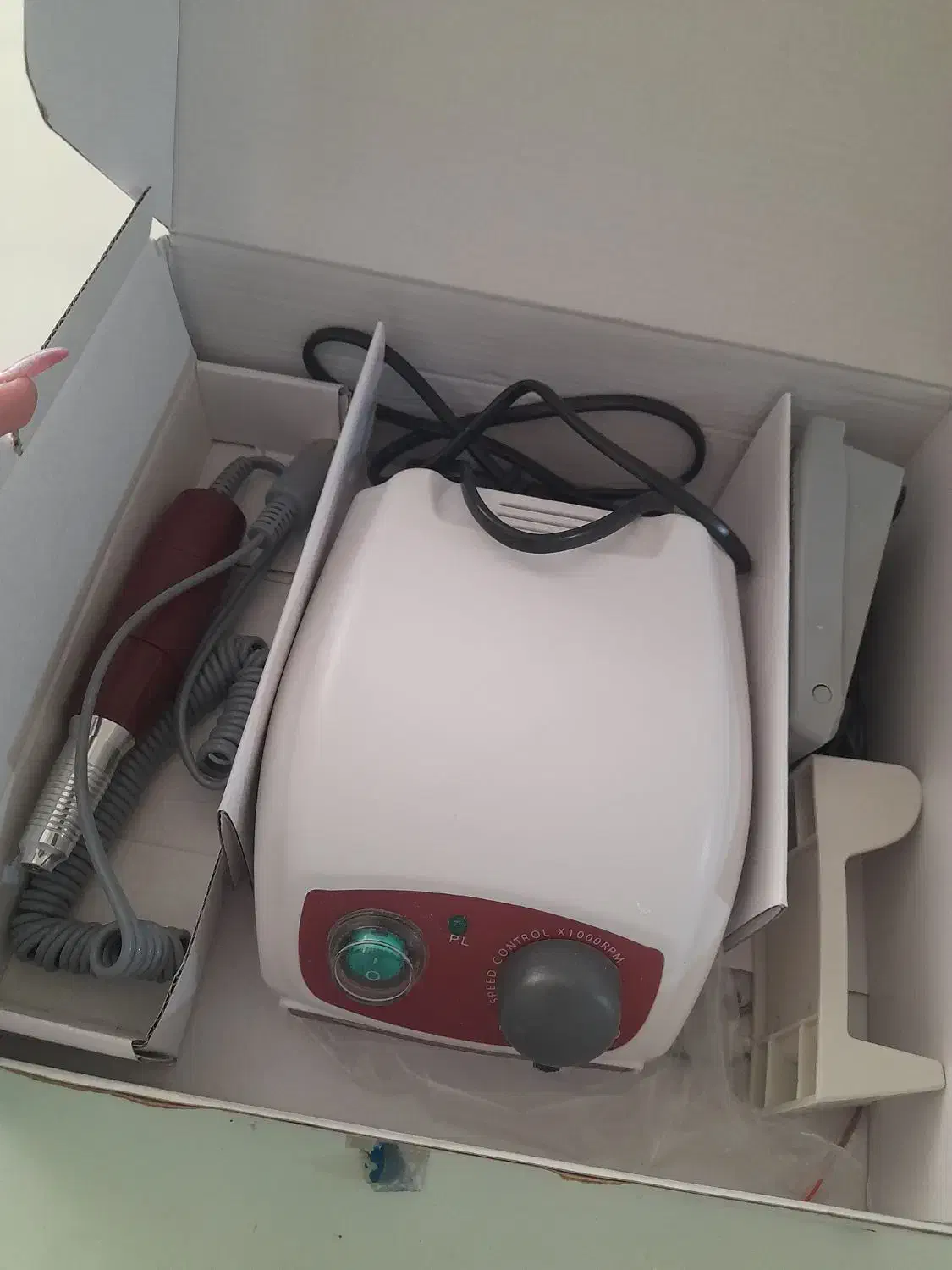 فروش لوازم کاشت ناخن کامل و نو|آرایشگاه و سالنهای زیبایی|نیشابور, هفده شهریور|دیوار