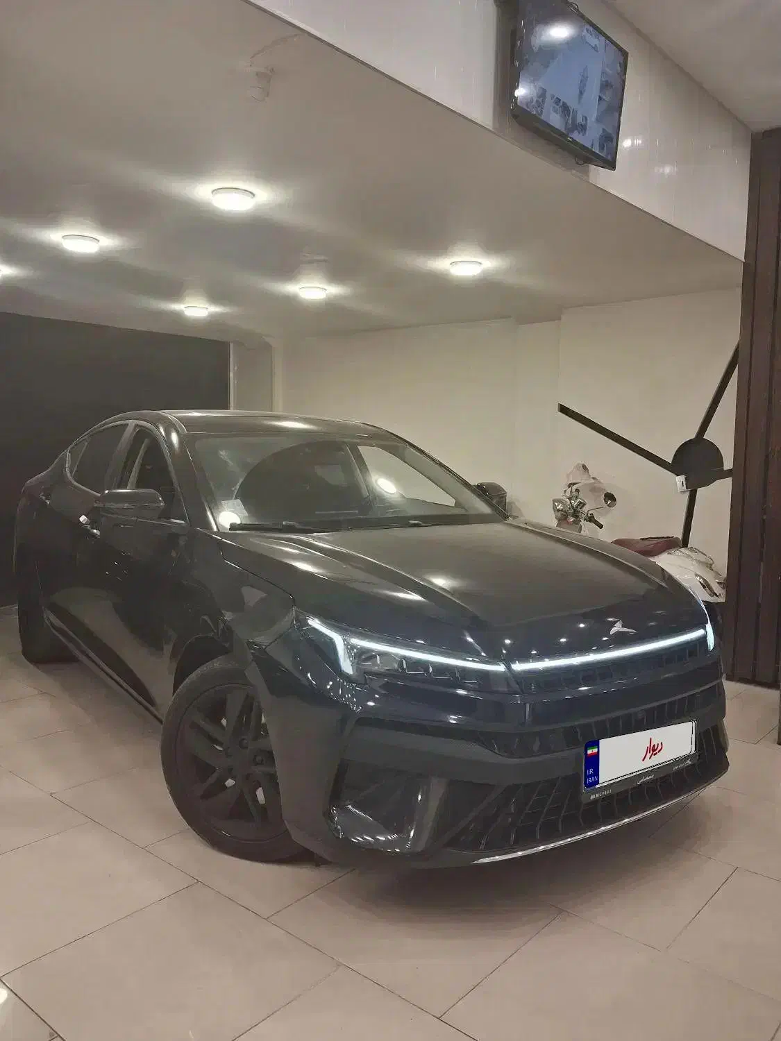 جک کی ام سی مشکی ۴۰۲|خودرو سواری و وانت|قم, بلوار امین و ساحلی|دیوار