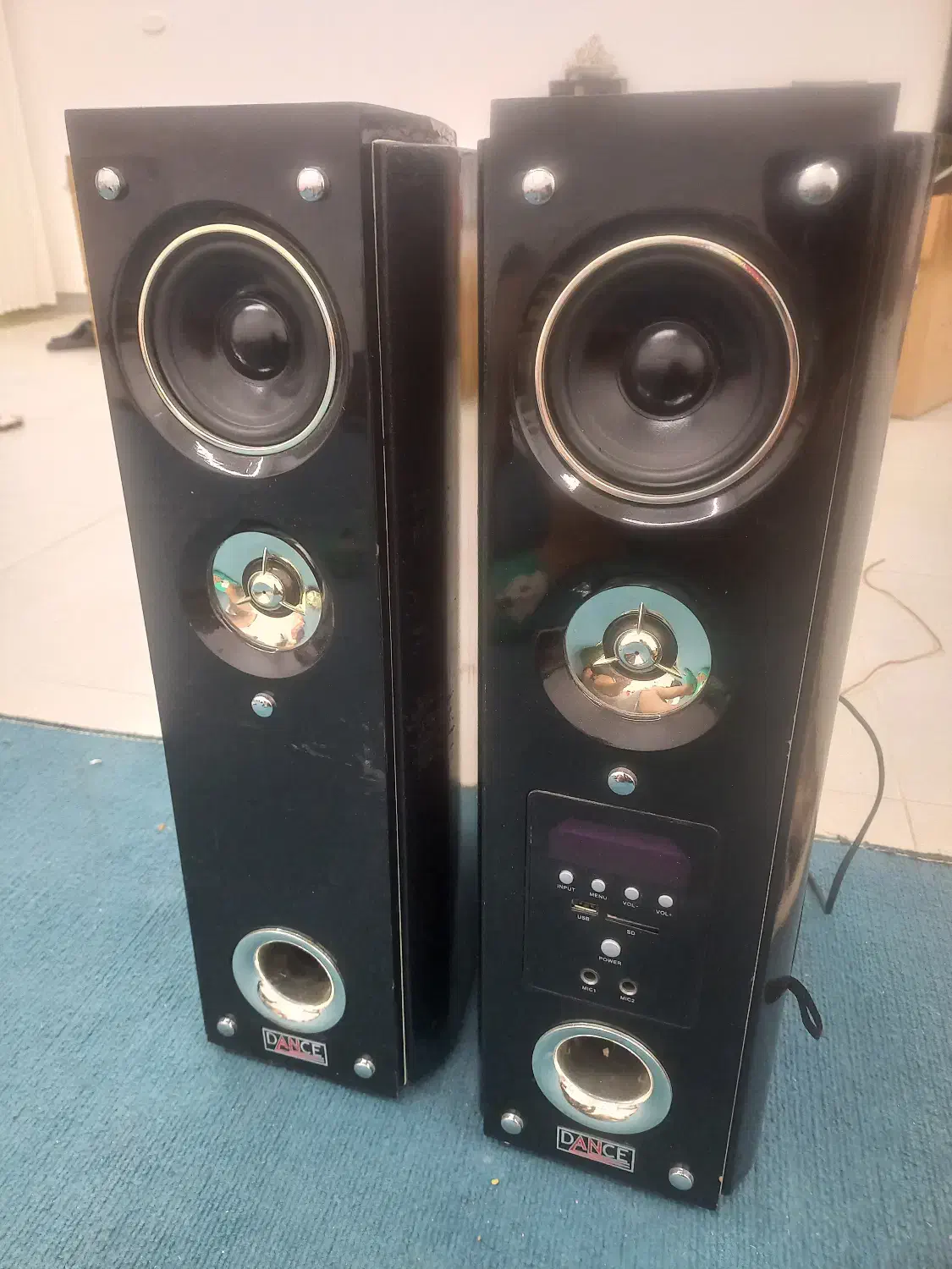 باندفلش خور|سیستم صوتی خانگی|شیراز, حومه شیراز|دیوار