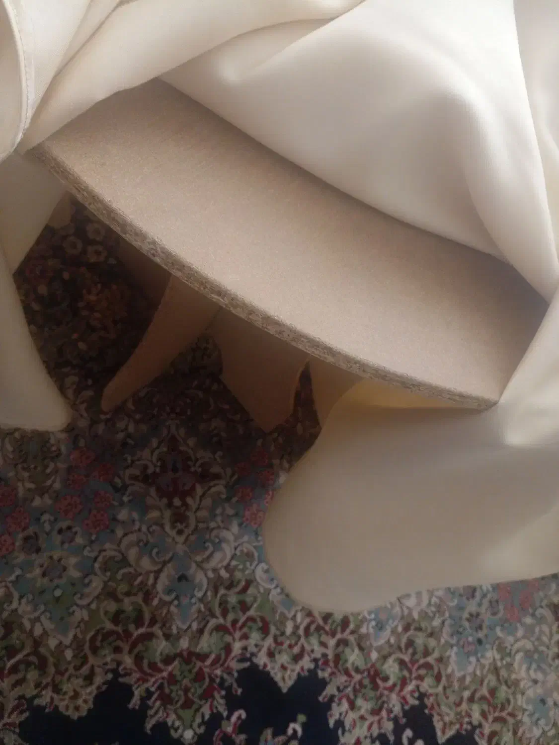 میز گرد با ساتن آمریکایی و سرمه و پلاستیک|مبلمان خانگی و میز عسلی|رفسنجان, |دیوار