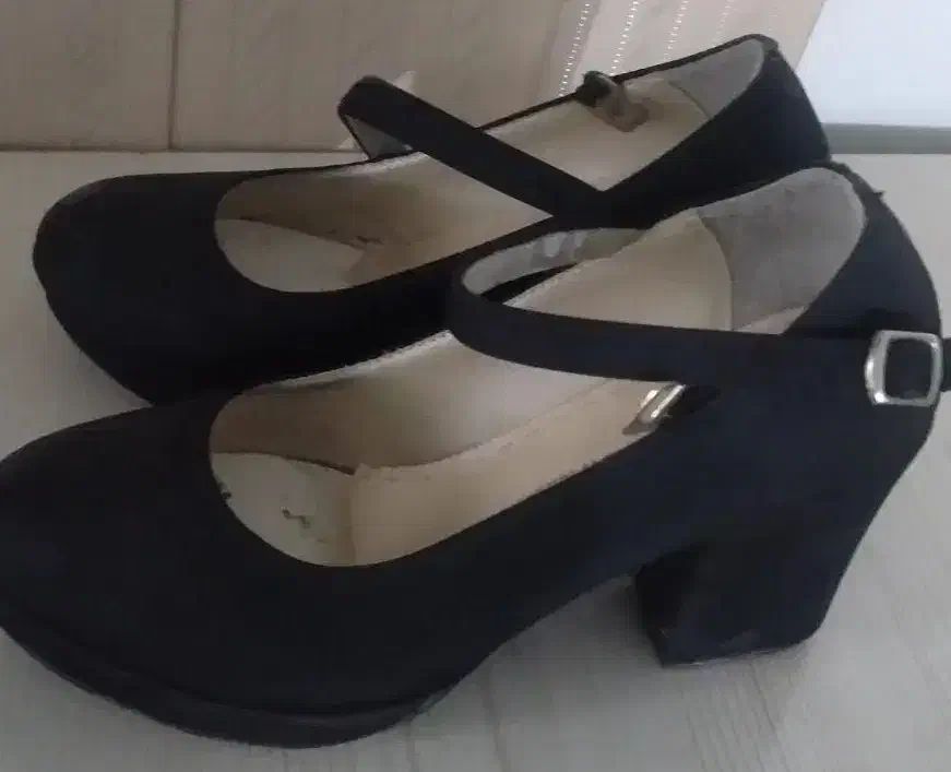 دوجفت کفش فروشی|کیف، کفش، کمربند|قوچان, |دیوار