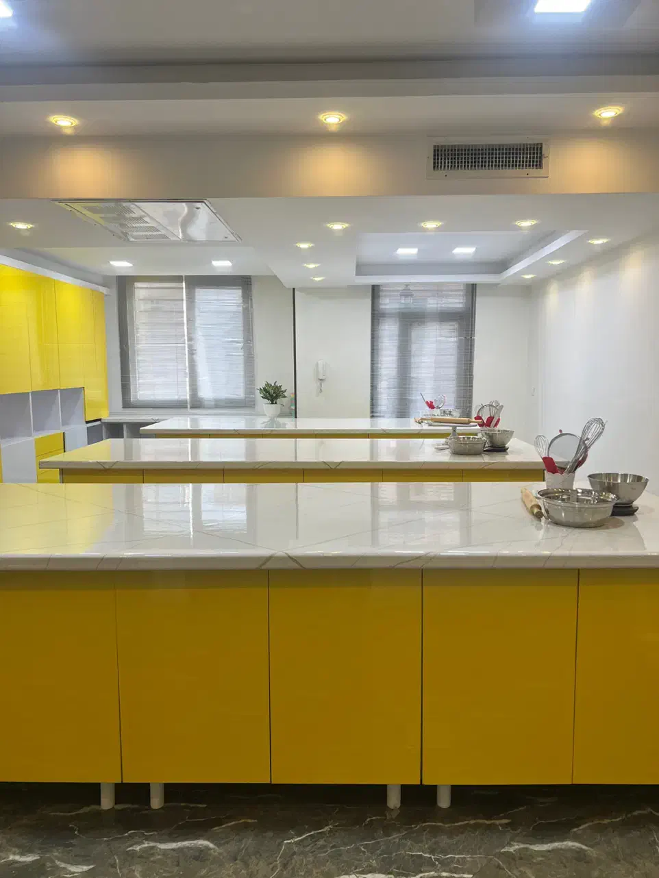 مدرس فینگرفود جهت کار در آموزشگاه فنی و حرفه ای|استخدام آموزشی|تهران, جمالزاده|دیوار