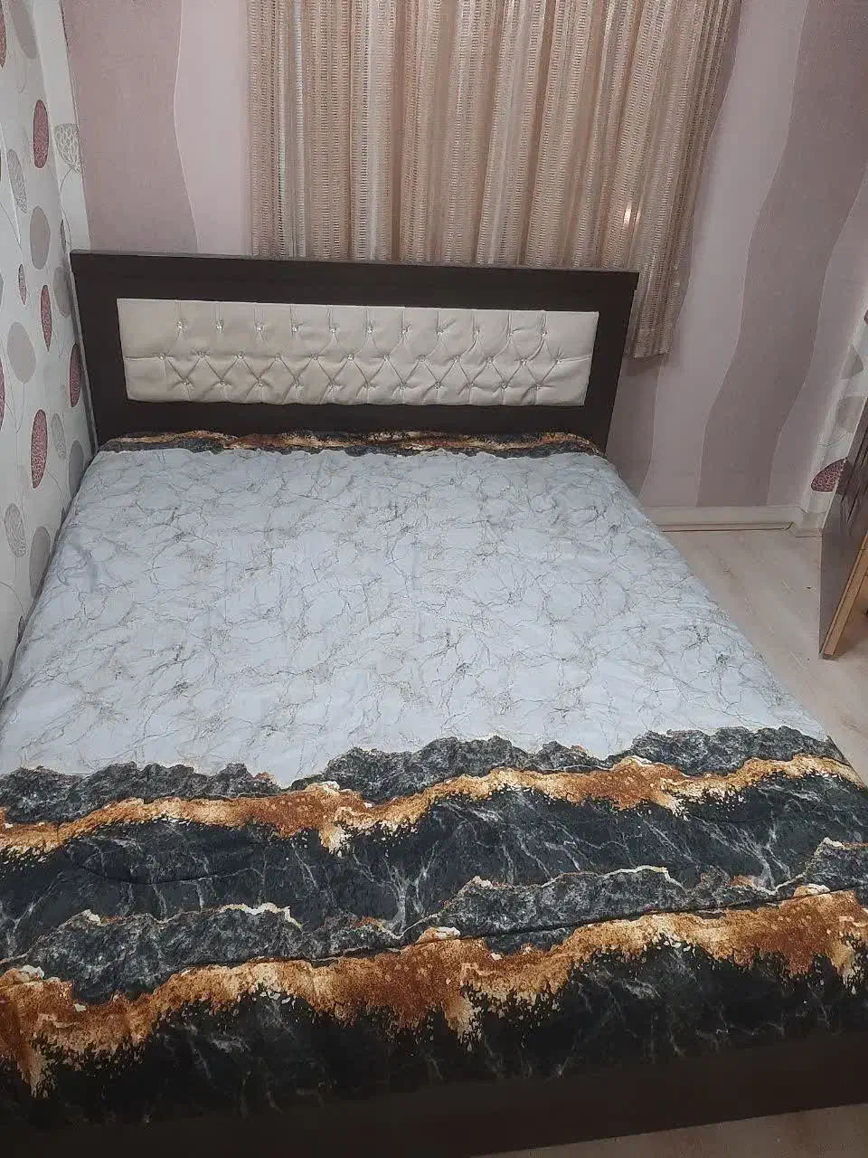 تخت دونفره|تخت و سرویس خواب|تهران, مینای شمالی (مخبر)|دیوار