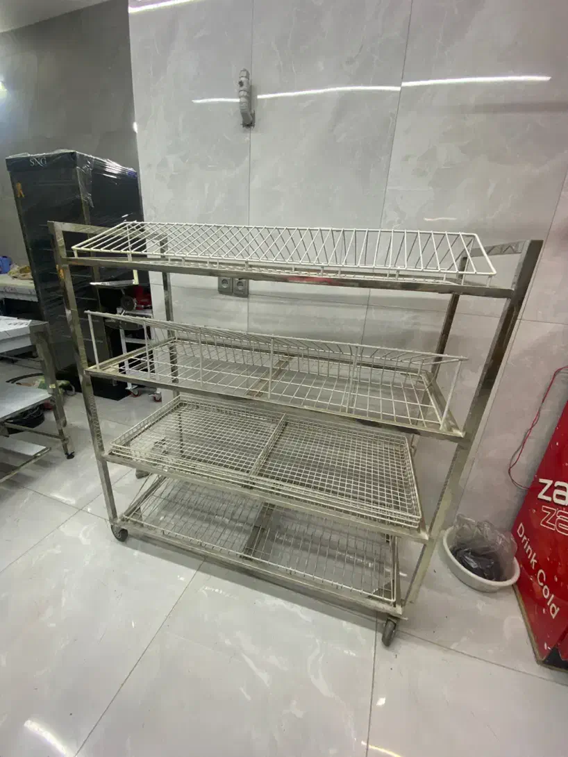 ترولی ۴ طبقه چرخ دار نومنقل ۱ متری استیل و فر ۴طبق|فروشگاه و مغازه|اصفهان, شهریار|دیوار