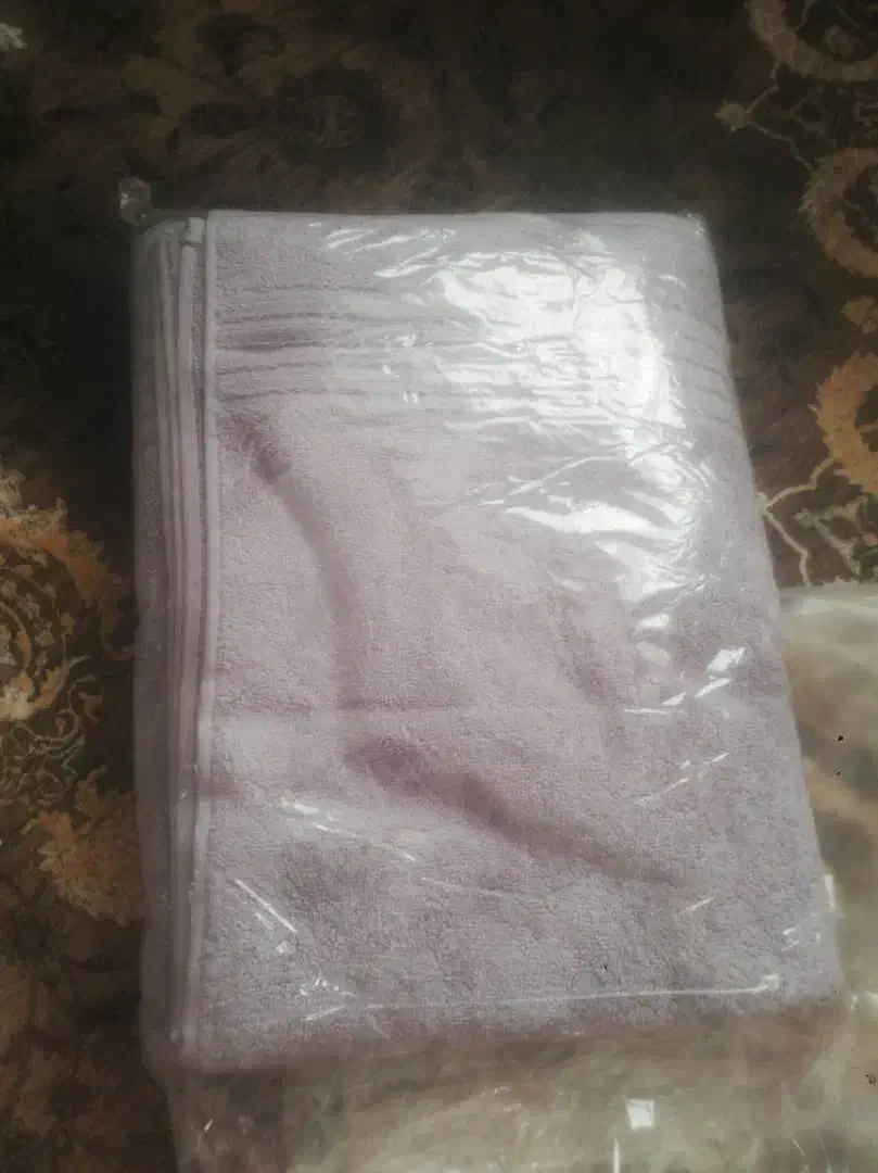 حوله ضخیم بزرگسال کاملا نو|سفره، حوله، دستمال آشپزخانه|ساوه, |دیوار