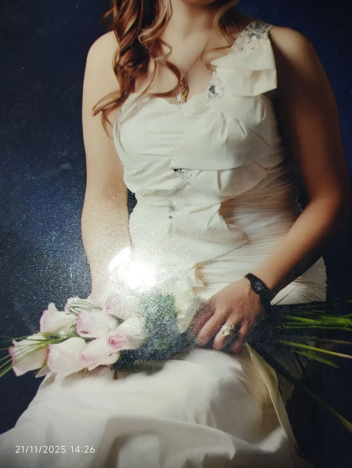 لباس عروس یا عقدی|لباس|شیراز, شاه قلی بیگی|دیوار