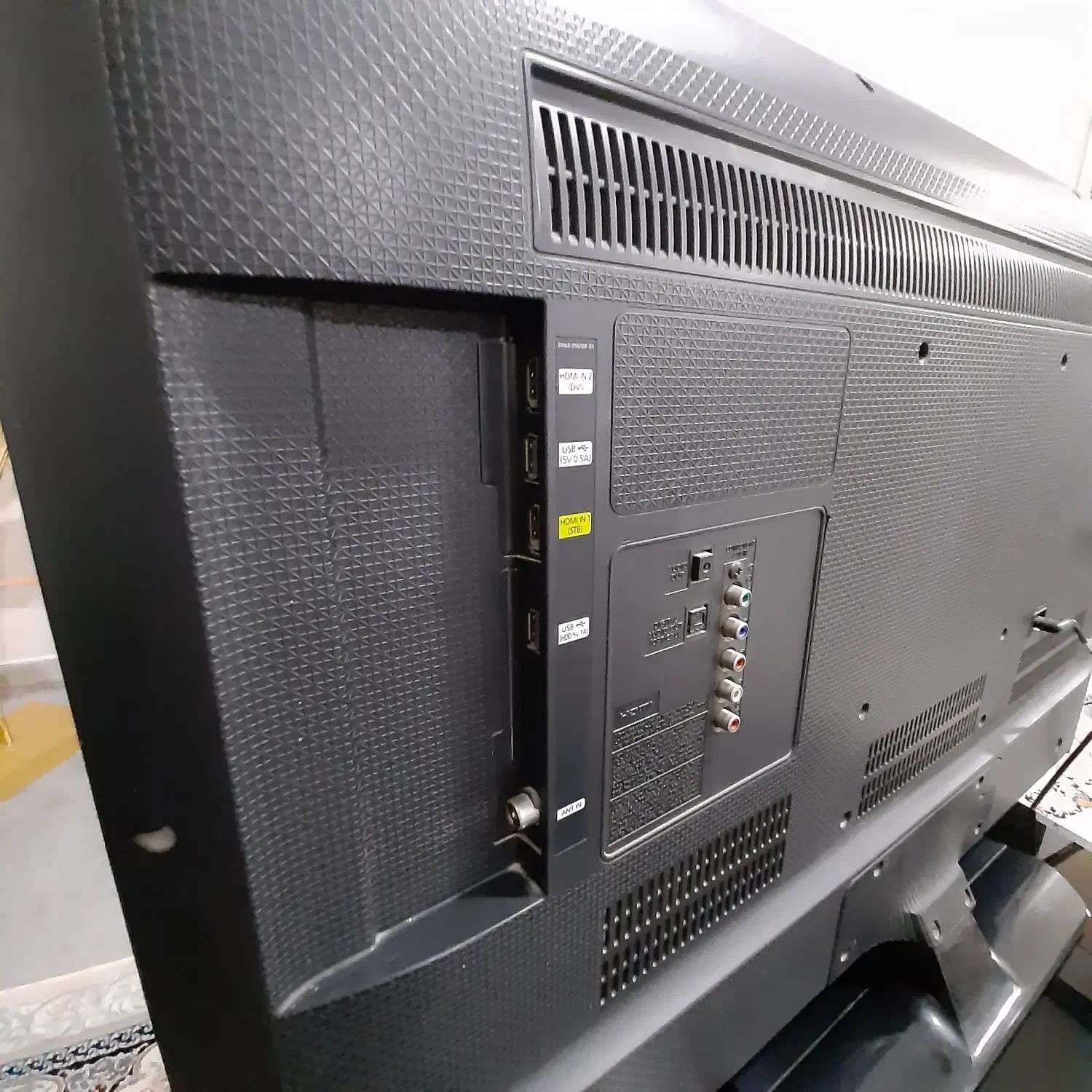 تلویزیون ۴۰اینچ سامسونگ|تلویزیون و پروژکتور|پاکدشت, حصار امیر|دیوار