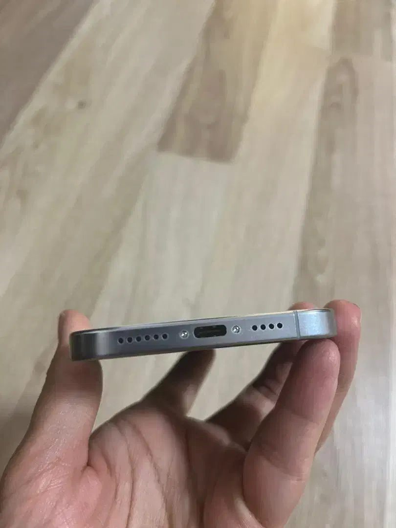 اپل iPhone 16 Pro Max با حافظهٔ ۲۵۶ گیگابایت|موبایل|ارومیه, |دیوار