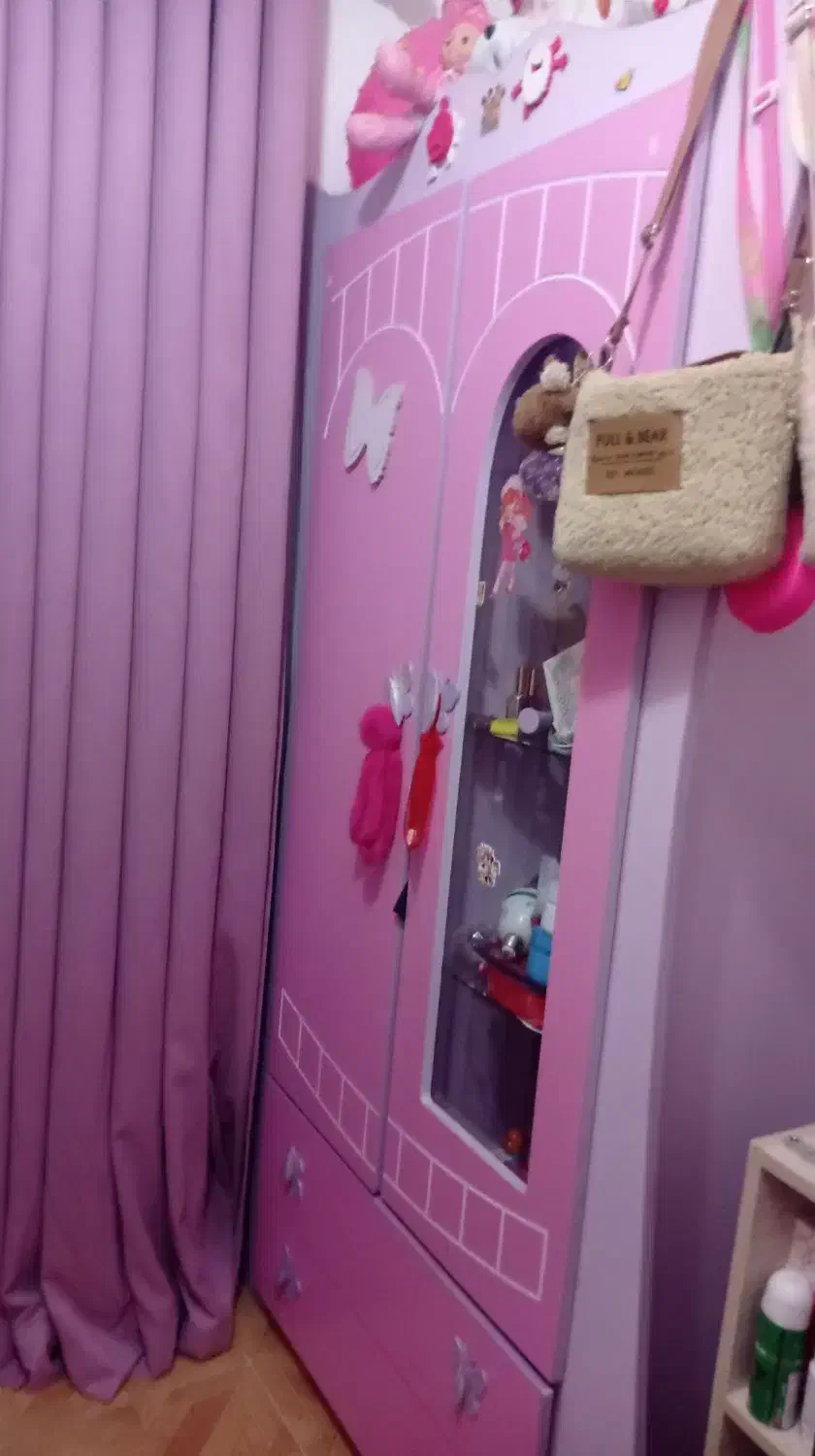 فرش تخت وکمدوپرده ولوستر اتاق کودک و نوجوان|فرش|رشت, رشتیان|دیوار