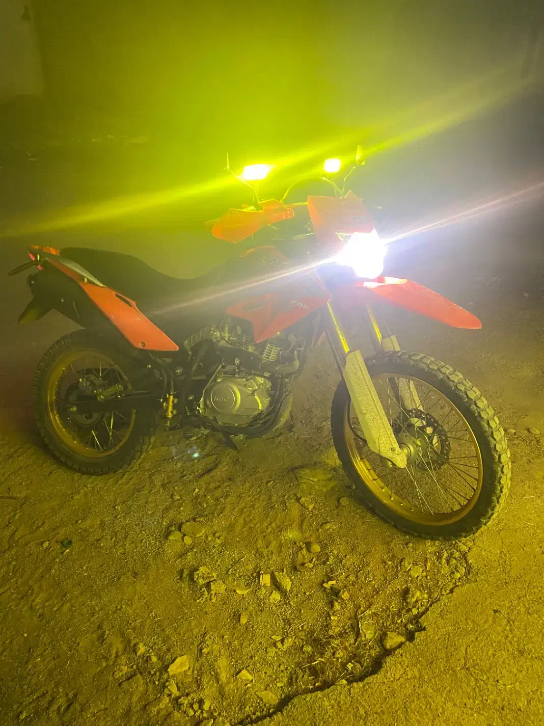 تریل mkz 200/تریل|موتورسیکلت|خرمآباد, |دیوار