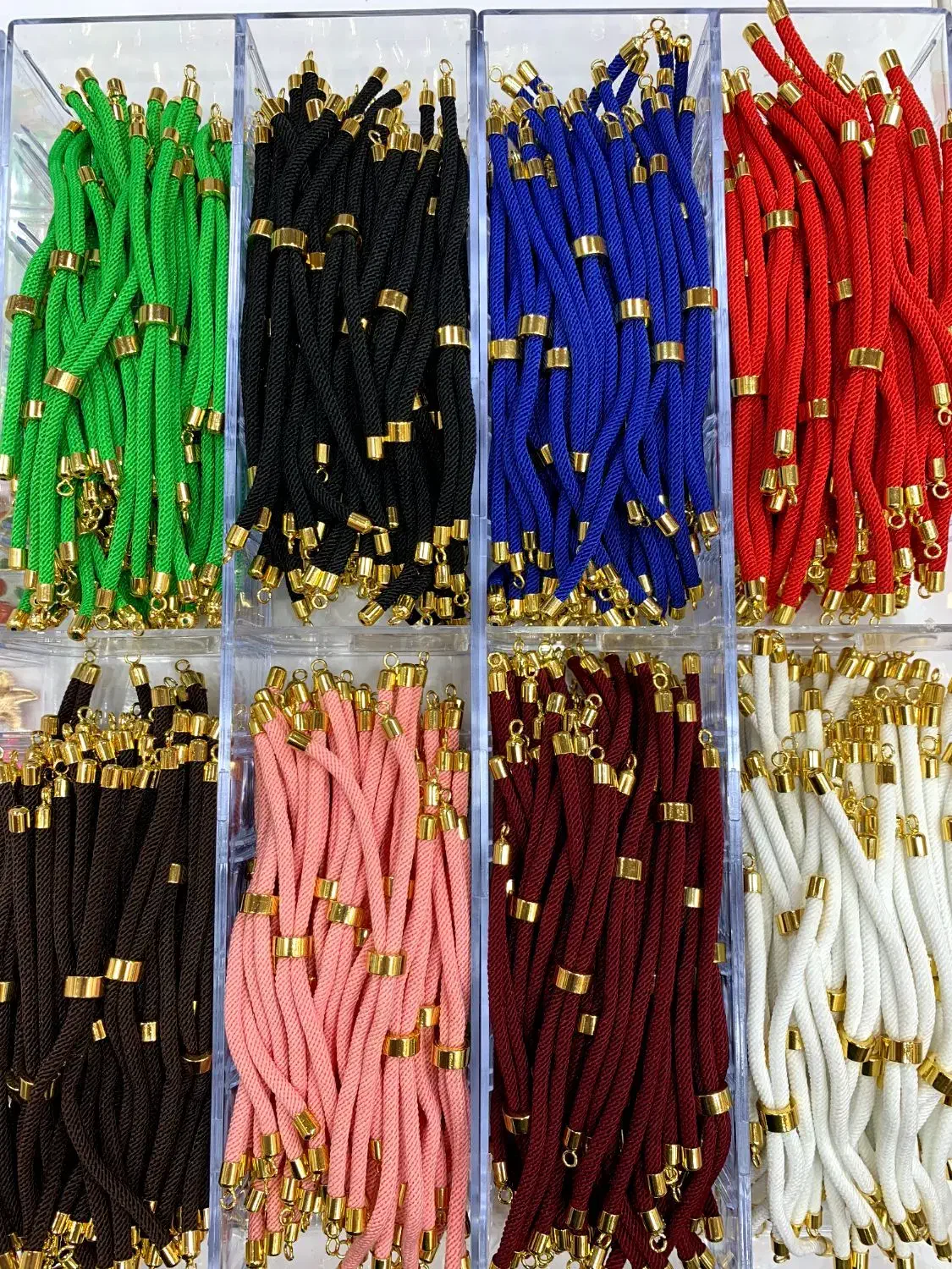 پخش انواع بدلیجات و اکسسوری و زیور آلات|بدلیجات|شیراز, زند|دیوار