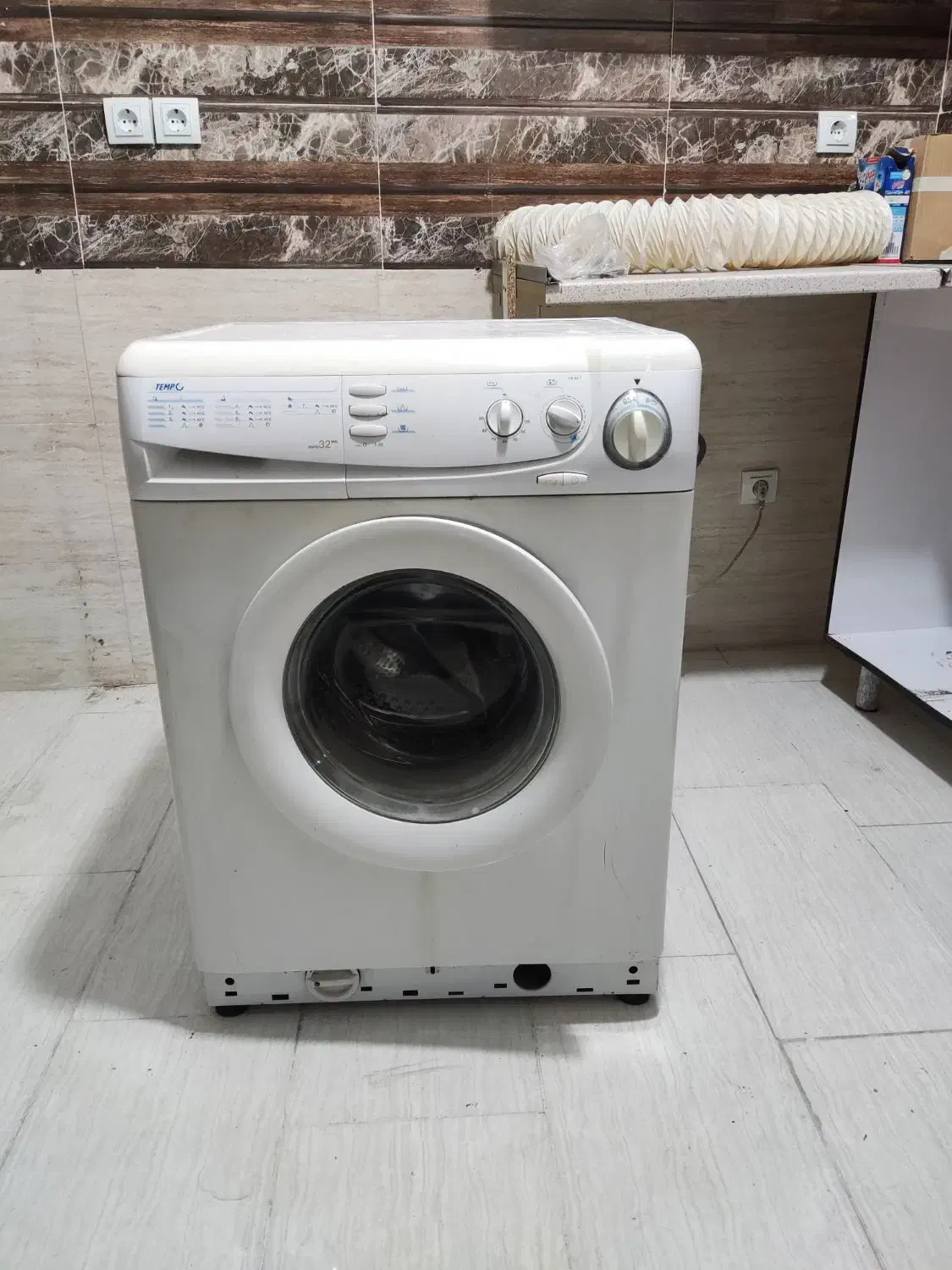 لباسشویی ۵ کیلویی candy|ماشین لباسشویی و خشک‌کن لباس|رشت, شالکو|دیوار