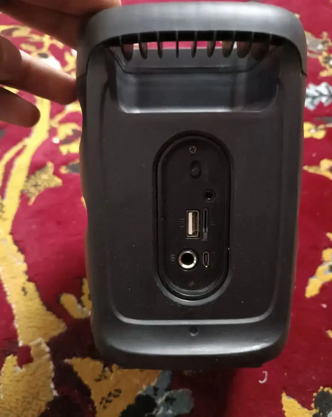 اسپیکر با رقص نور|سیستم صوتی خانگی|زرند, |دیوار