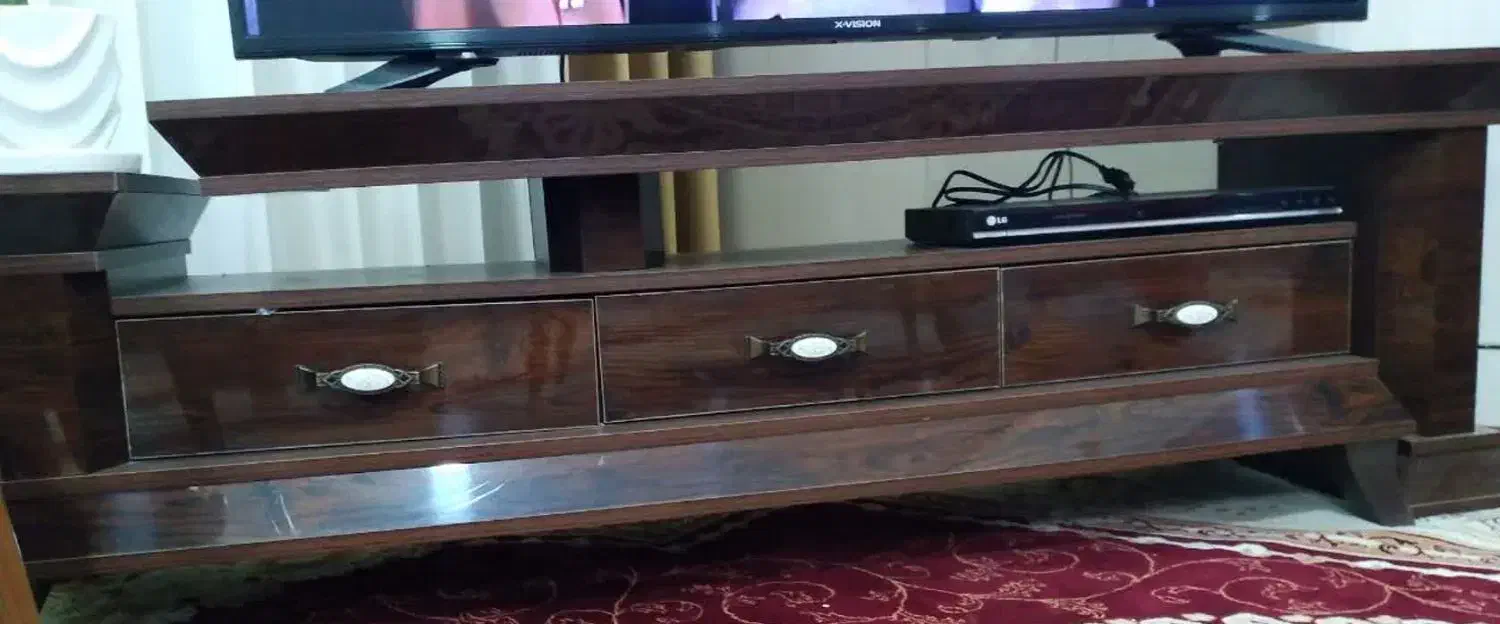میز تلویزیون ( تخفیف خورد )|میز تلویزیون|کاشان, کارگر|دیوار