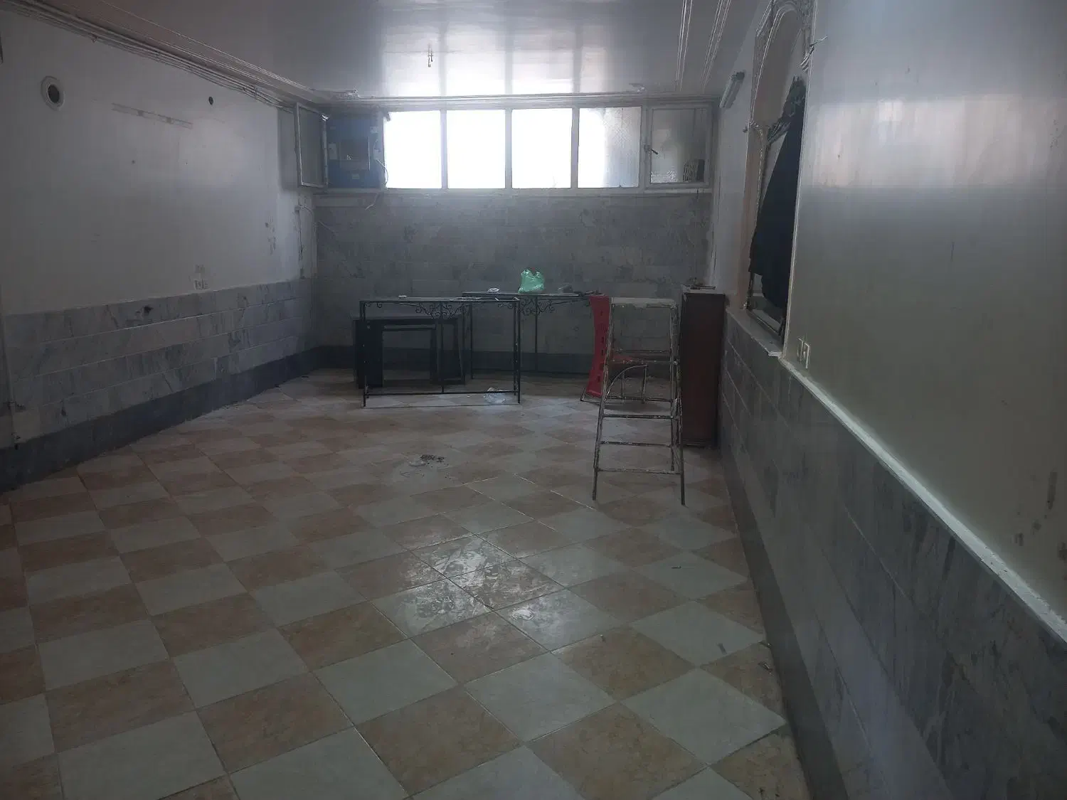 اجاره زیرزمین ۸۰ متری .مناسب تولیدی لباس|اجارهٔ خانه و ویلا|قم, هفت تیر|دیوار