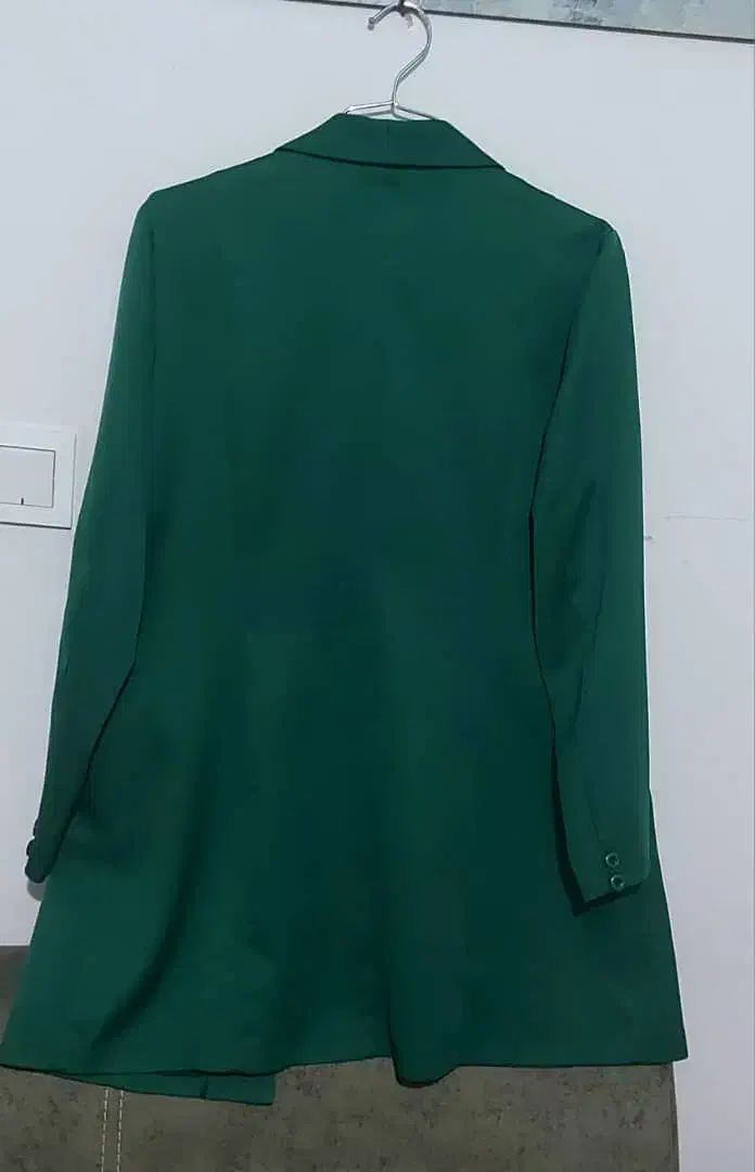 کت زنانه|لباس|اندیشه, اندیشه فاز ۱|دیوار