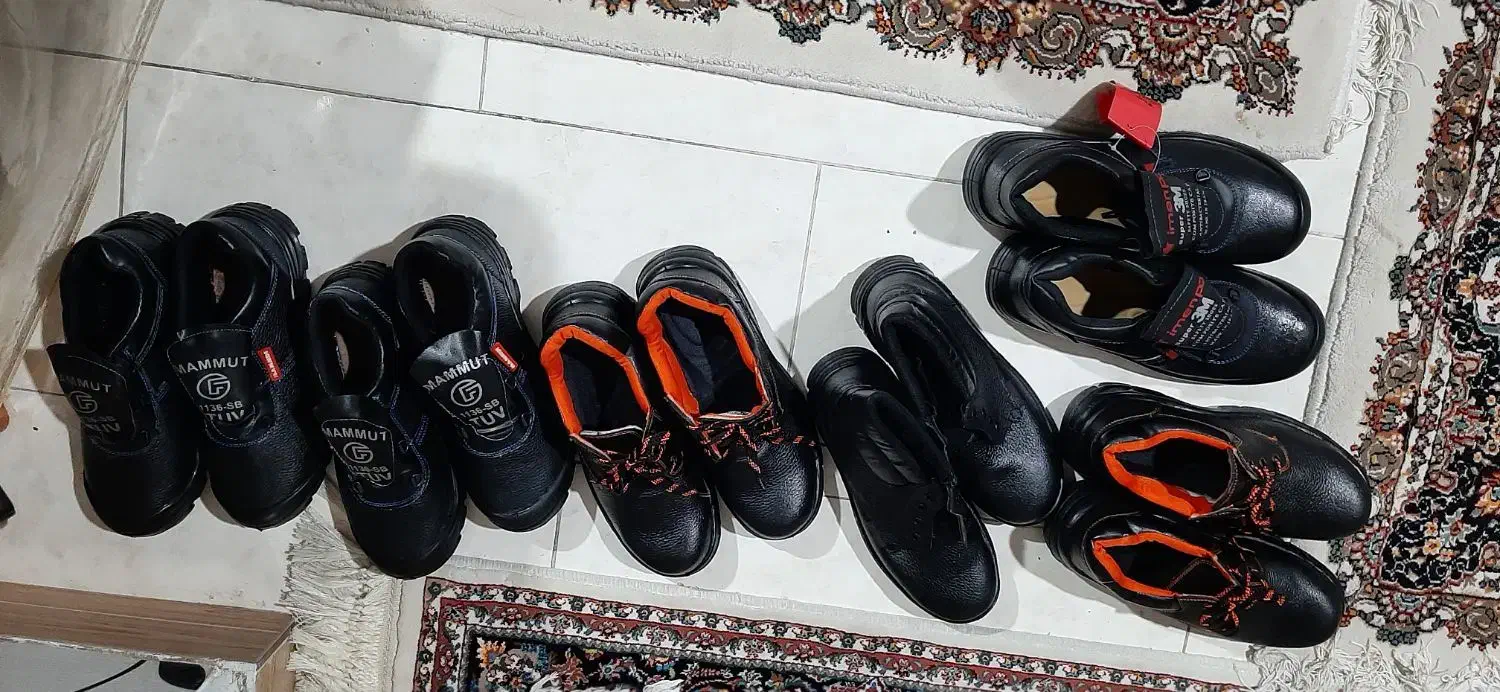 کفش ایمنی|کیف، کفش، کمربند|اندیشه, شهرک کوثر|دیوار