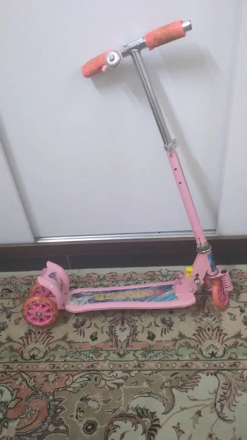 اسکوتر دخترانه|دوچرخه، اسکیت، اسکوتر|قم, باجک سه|دیوار