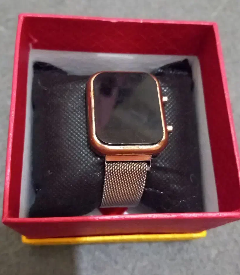 ساعت مچی|ساعت|ملایر, |دیوار