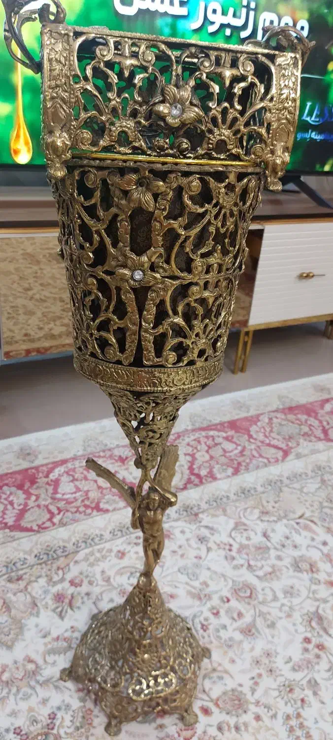 ساعت برنز باسطل وجا دستمال برنز|ساعت دیواری و تزئینی|شهریار, شهریار|دیوار