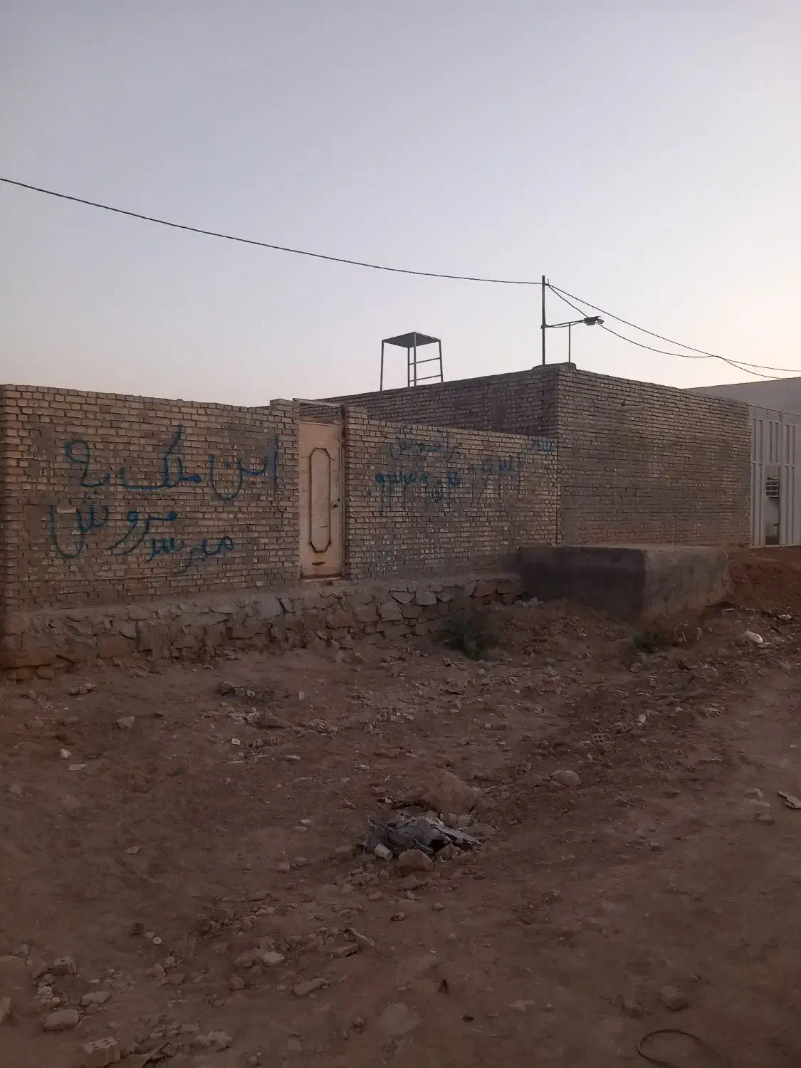 گراژ ۲۵۰ متری در کوی سیاحی|فروش دفتر صنعتی، کشاورزی، تجاری|اهواز, سیاحی(سه راه خرمشهر)|دیوار