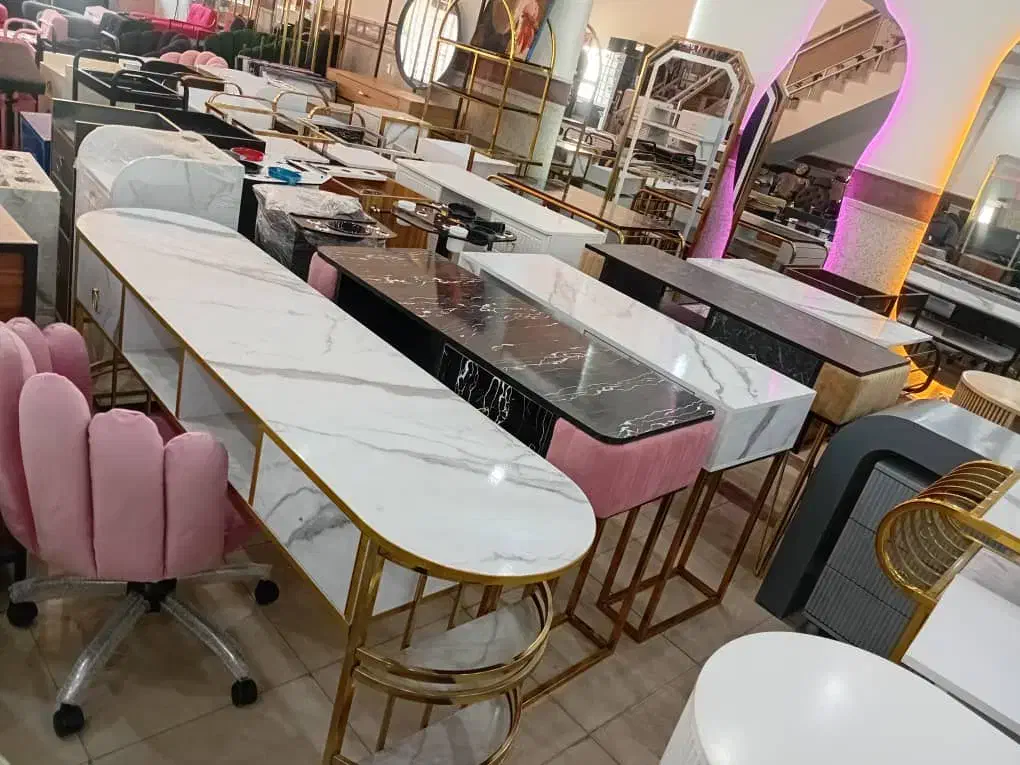 لوازم بهداشتی و ارایشگاهی تجهیزات سالن با متد روز|آرایشگاه و سالنهای زیبایی|شیراز, سینما سعدی|دیوار