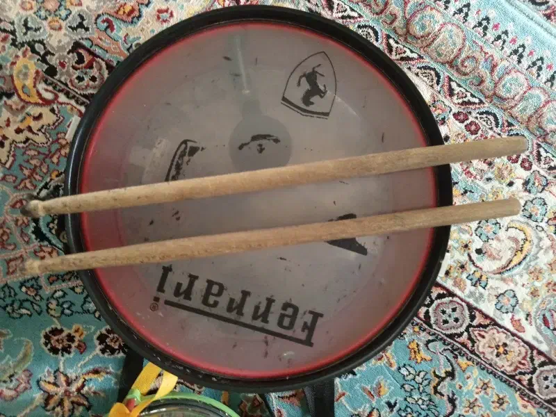 طبل|درام و پرکاشن|کرج, حصار|دیوار