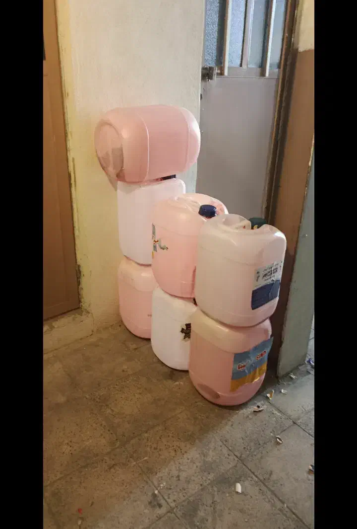 گالن ۲۰ لیتری|ظروف نگهدارنده، پلاستیکی، یک‌بارمصرف|تهران, بهداشت|دیوار