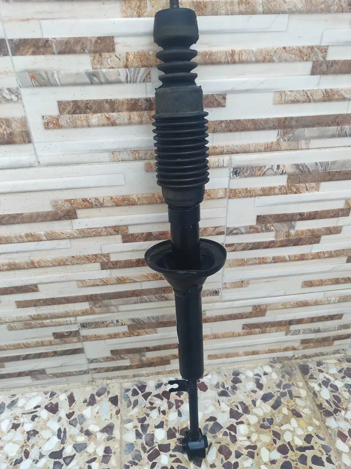 کمک عقب|قطعات یدکی و لوازم جانبی|بندر انزلی, گمرک|دیوار