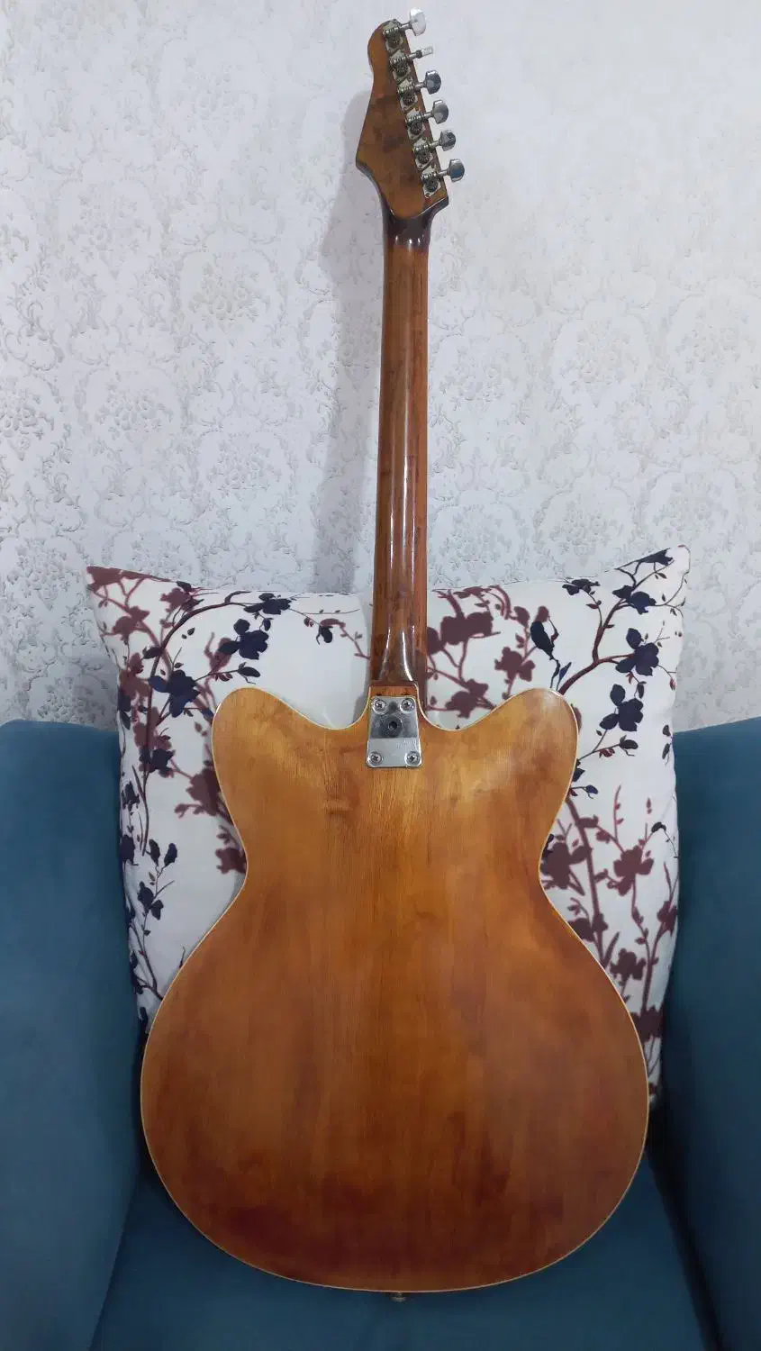 گیتار تورنادو،اورجینال|گیتار، بیس، امپلیفایر|پارس‌آباد, |دیوار