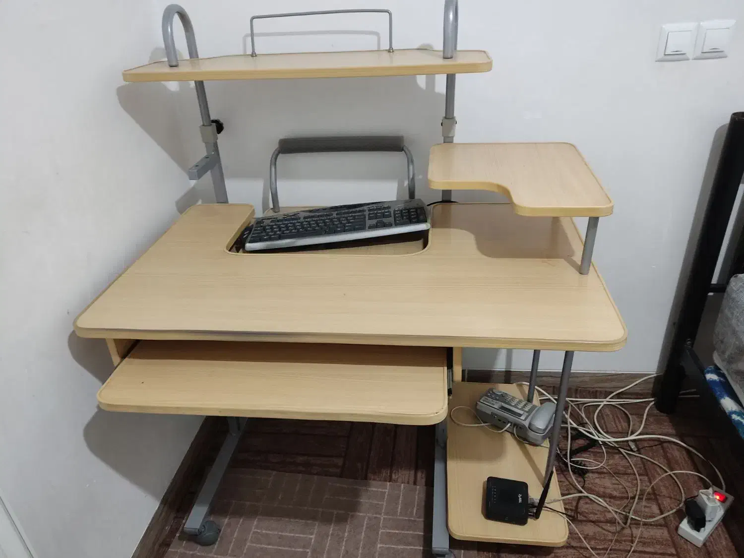 میز کامپیوتر|میز تحریر و کامپیوتر|همدان, |دیوار