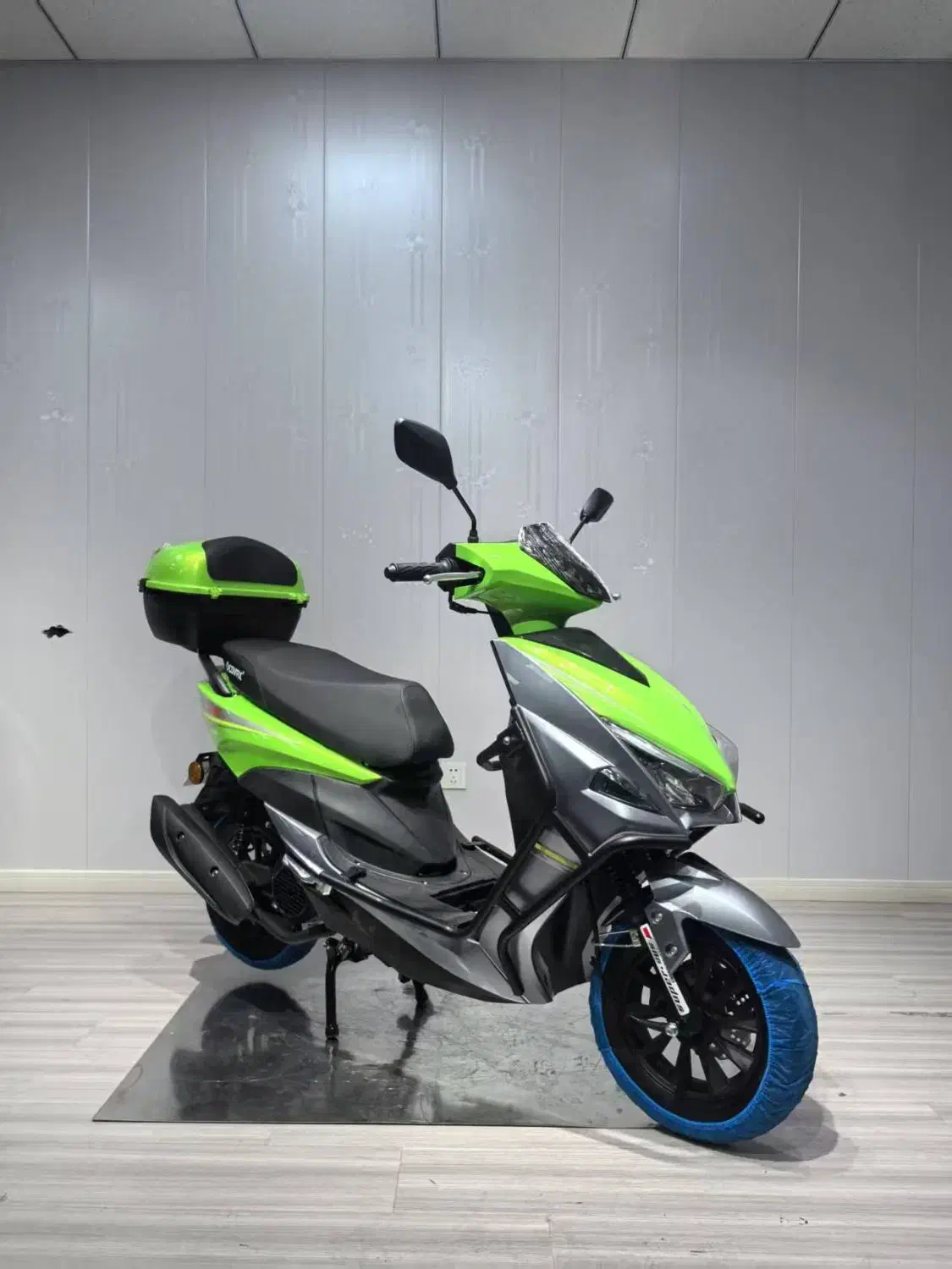 خصبی خشک|موتورسیکلت|هرمز, |دیوار