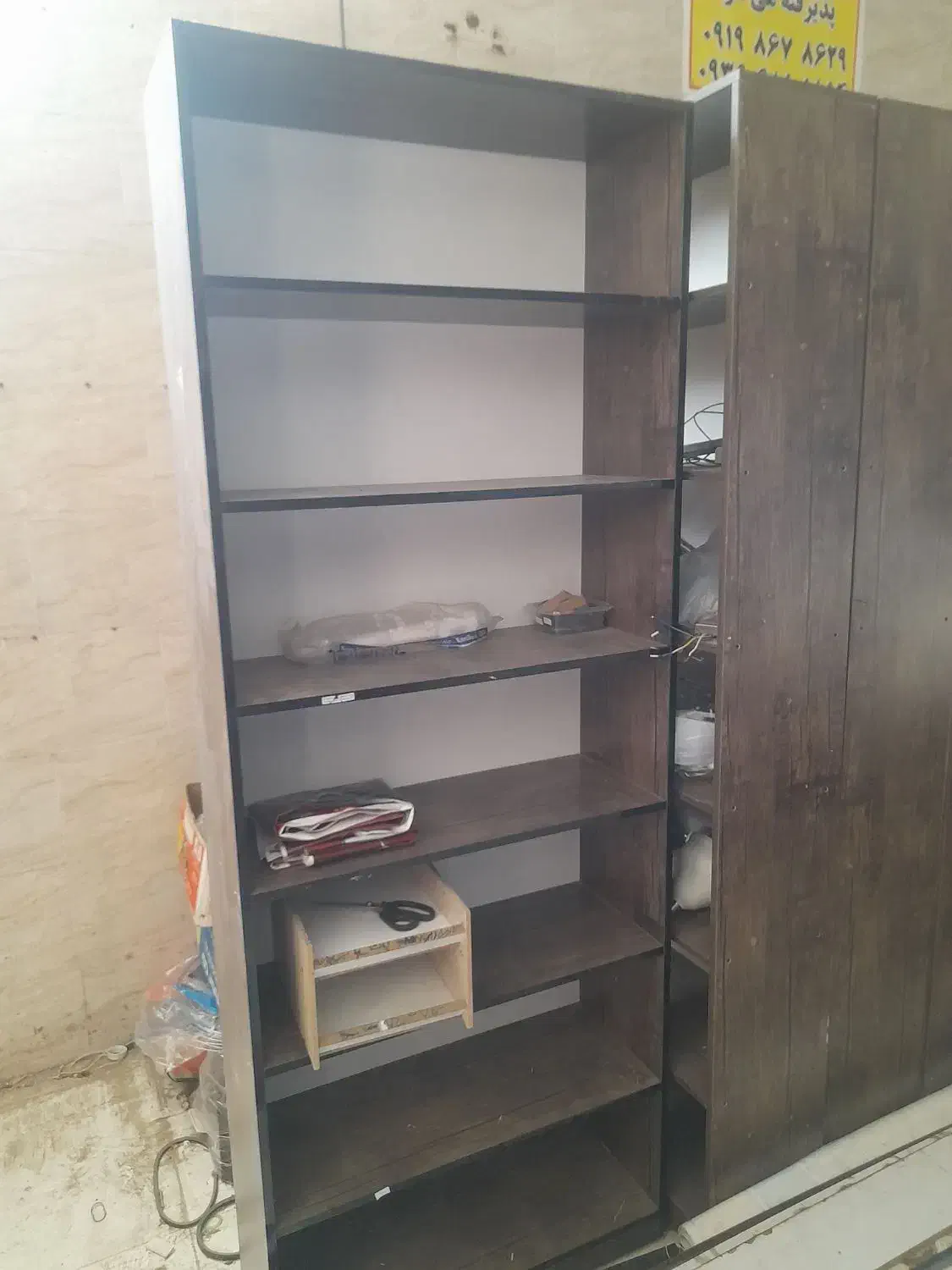 فروش قفسه چوبی و صندلی چرخدار|فروشگاه و مغازه|قم, پردیسان|دیوار