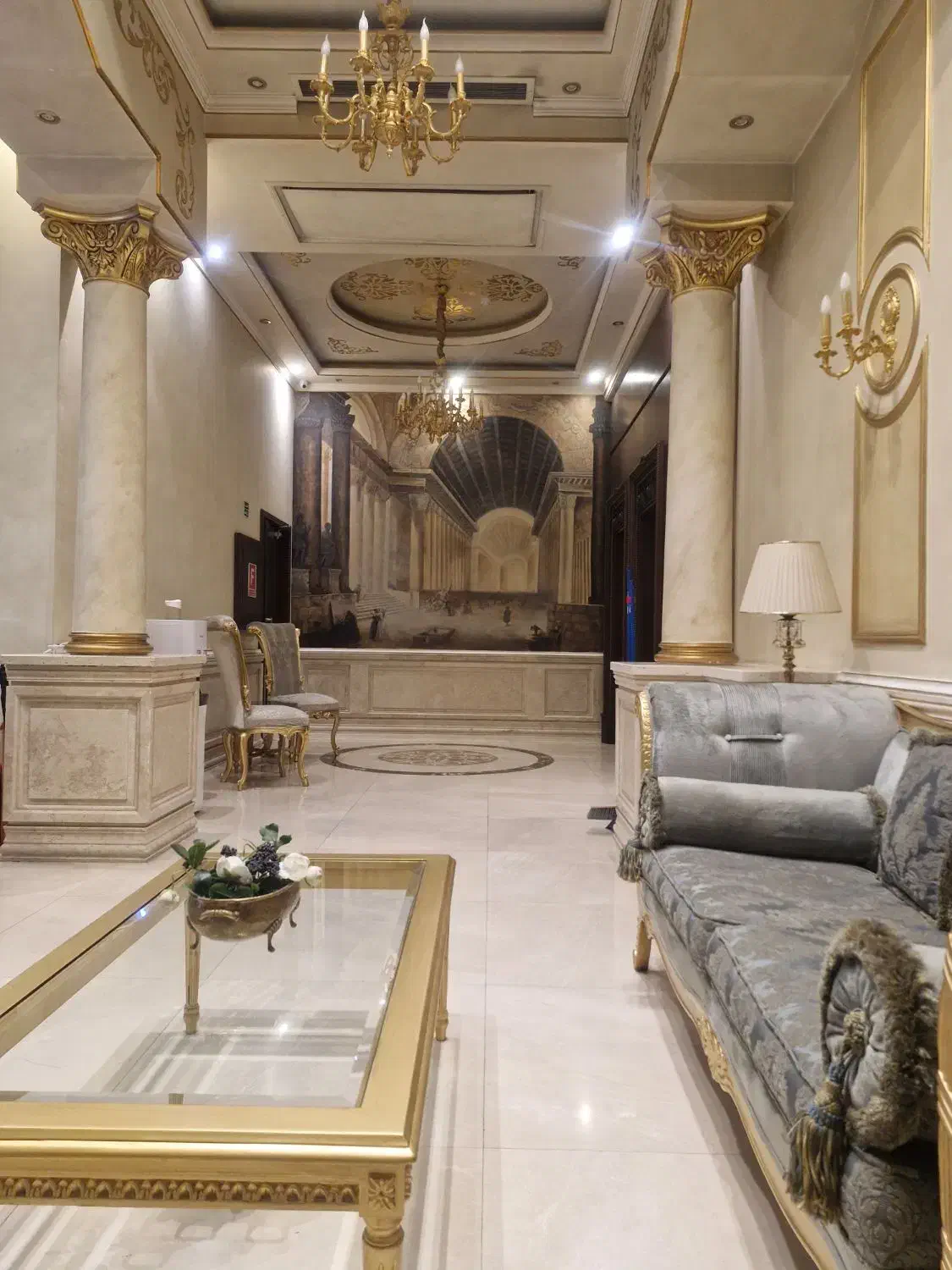 لابی من ساختمان|استخدام اداری و مدیریت|تهران, کامرانیه|دیوار