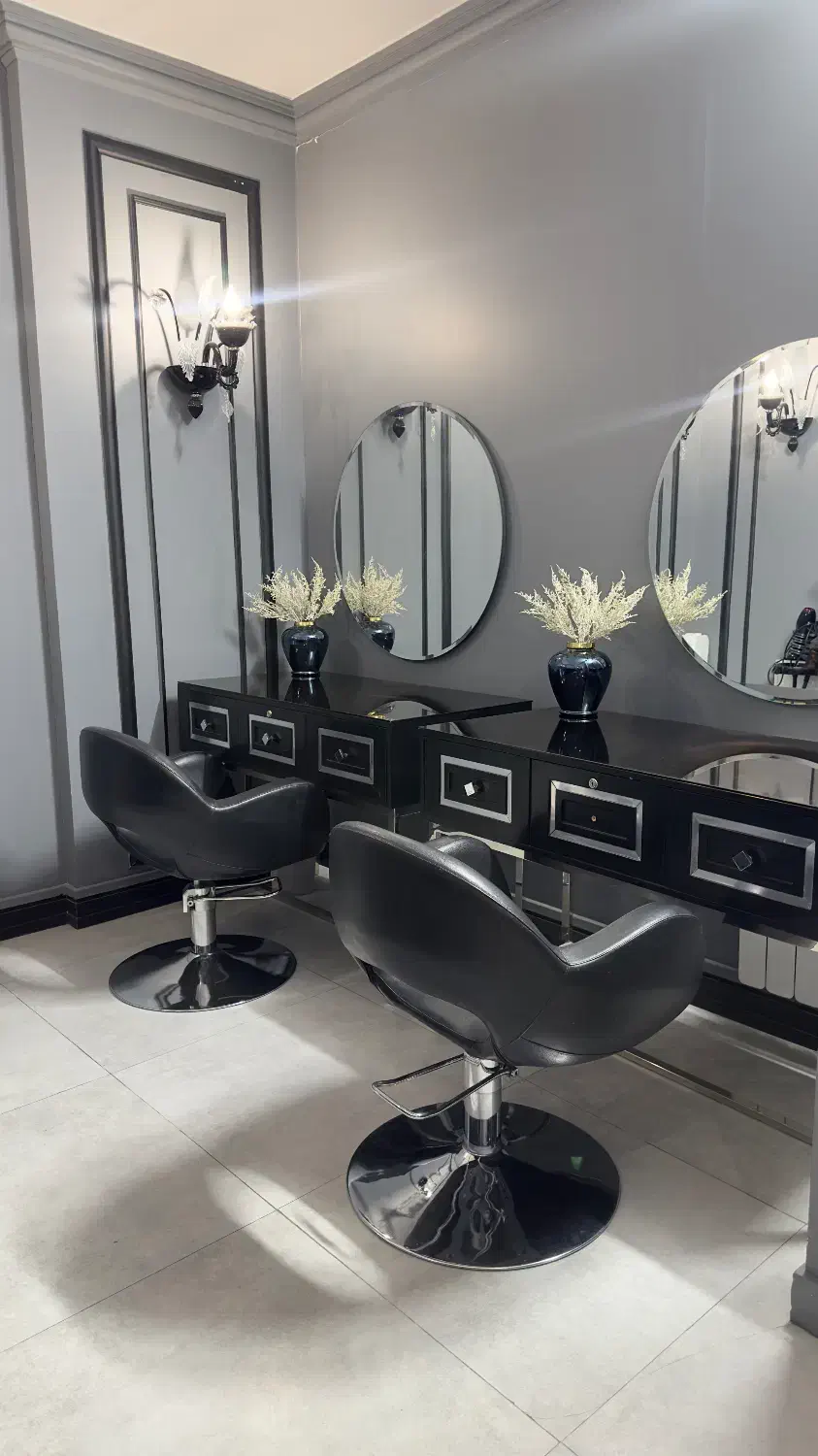 میز و صندلی اینه|آرایشگاه و سالنهای زیبایی|ورامین, ورامین|دیوار