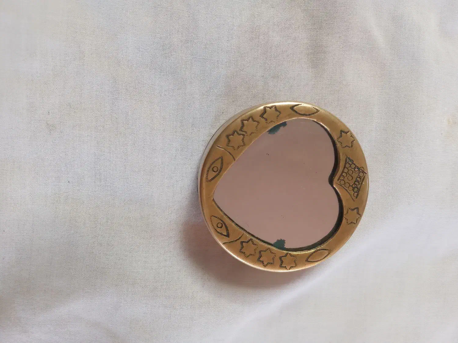 جعبه شانس|کلکسیون اشیاء عتیقه|مبارکه, |دیوار