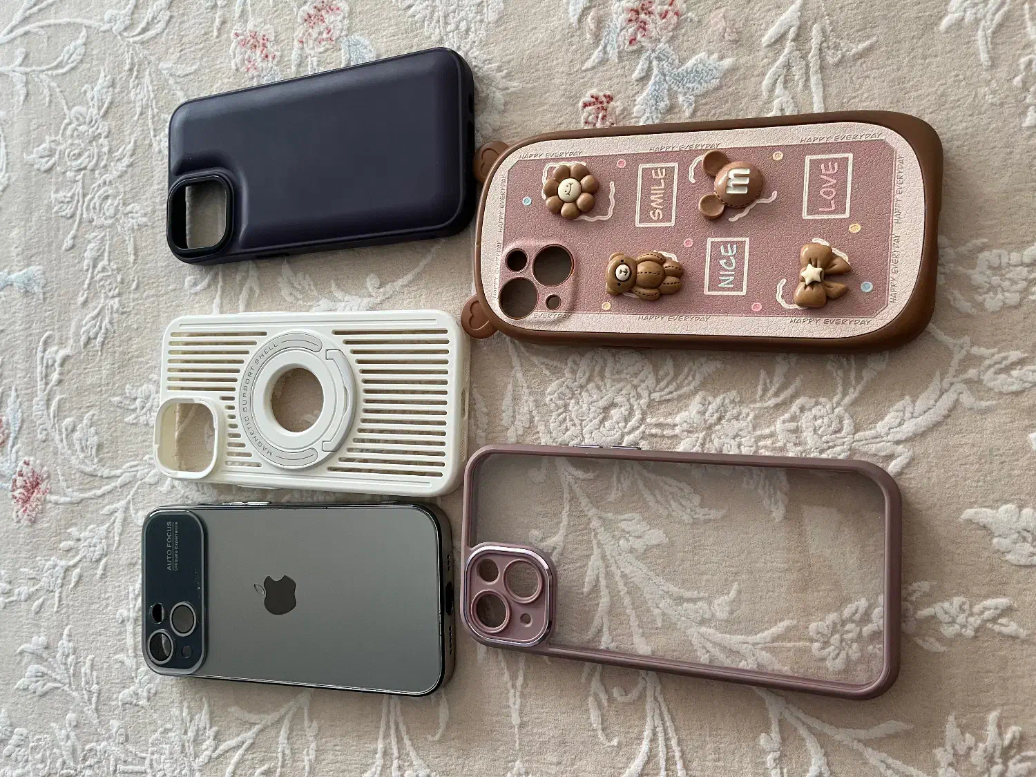 قاب گوشی کاردکرده|لوازم جانبی موبایل و تبلت|گلستان (تهران), |دیوار