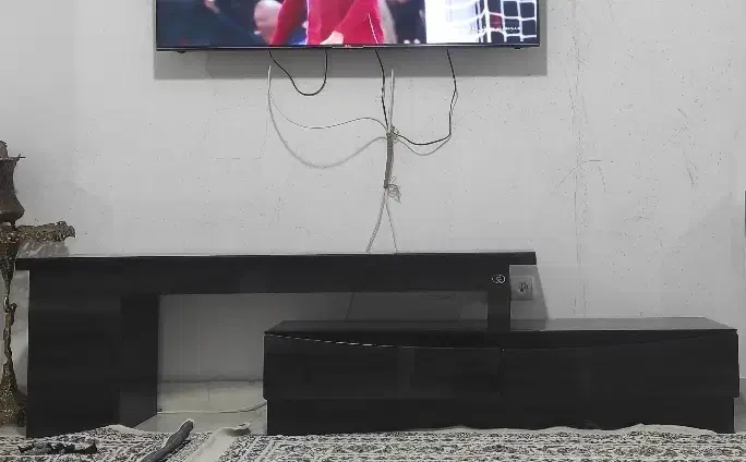 میز تلویزیون|میز تلویزیون|پرند, فاز ۶|دیوار