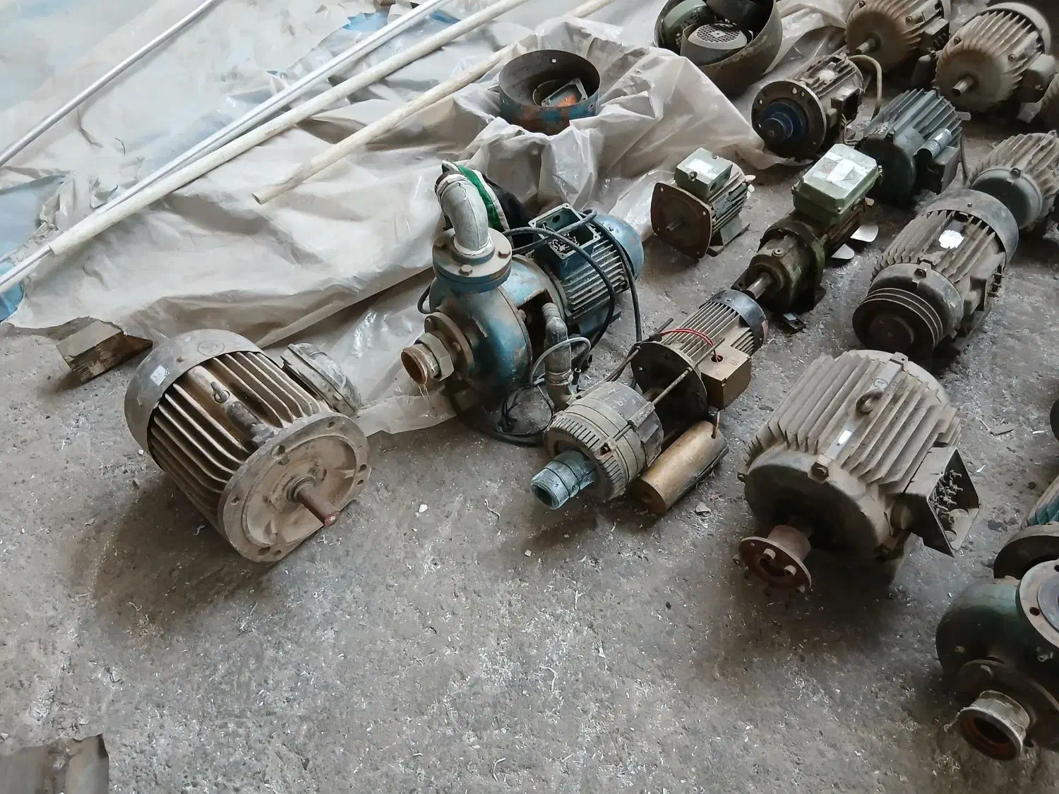 دینام و الکتروموتور و هواکش و فن|مصالح و تجهیزات ساختمان|اندیشه, اندیشه فاز ۲|دیوار