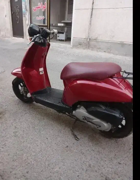 موتور|موتورسیکلت|رباط‌کریم, رباط‌کریم|دیوار